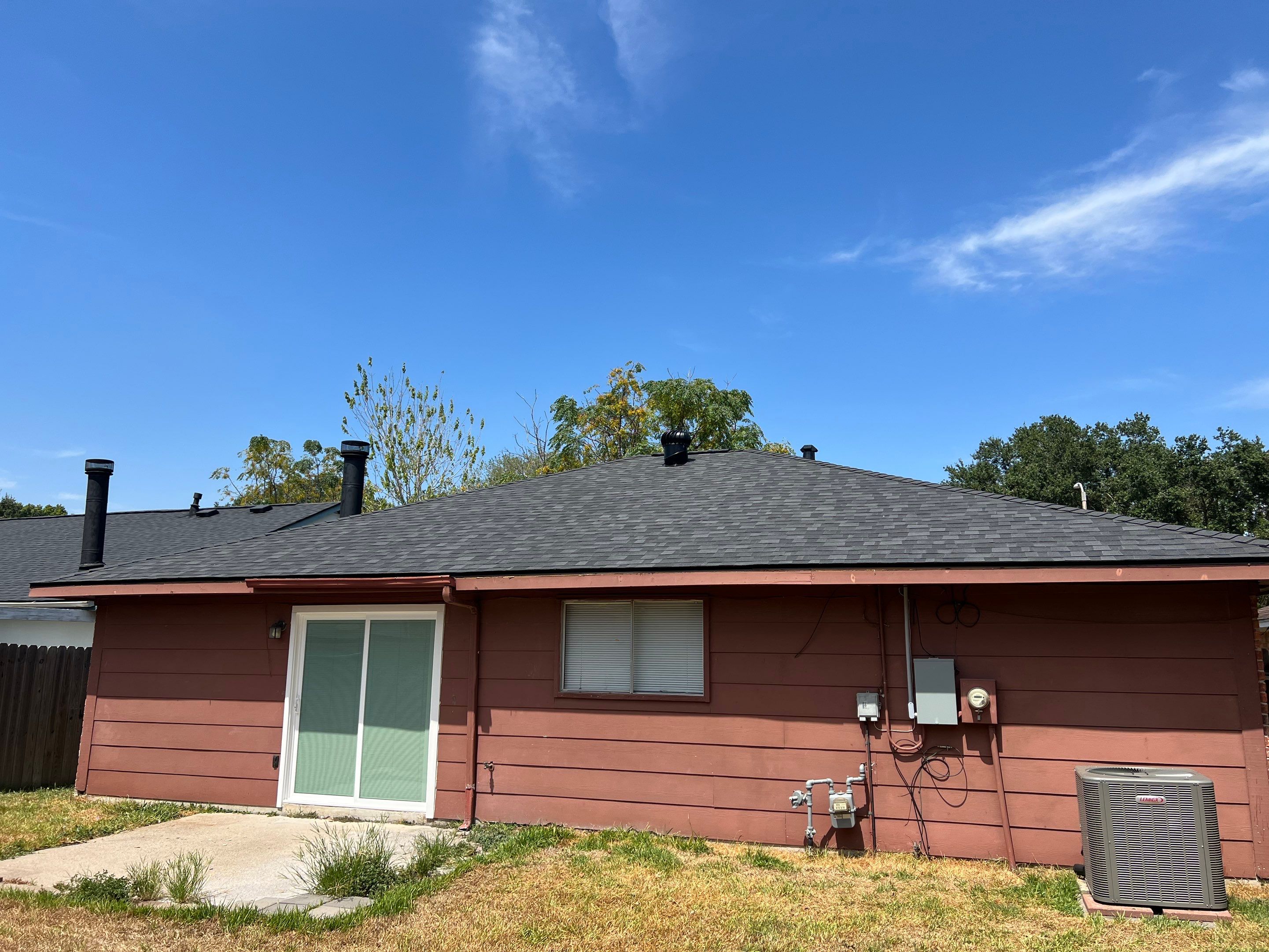 Residential Roofing Installation using Owen's Corning Duration (Lifetime) Shingles by Roof Repair Company