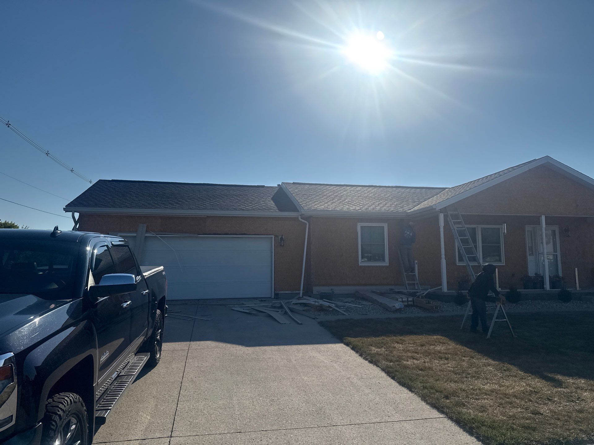 Wapakoneta - Siding/Roof Replacement by Nitro Roofing and Construction