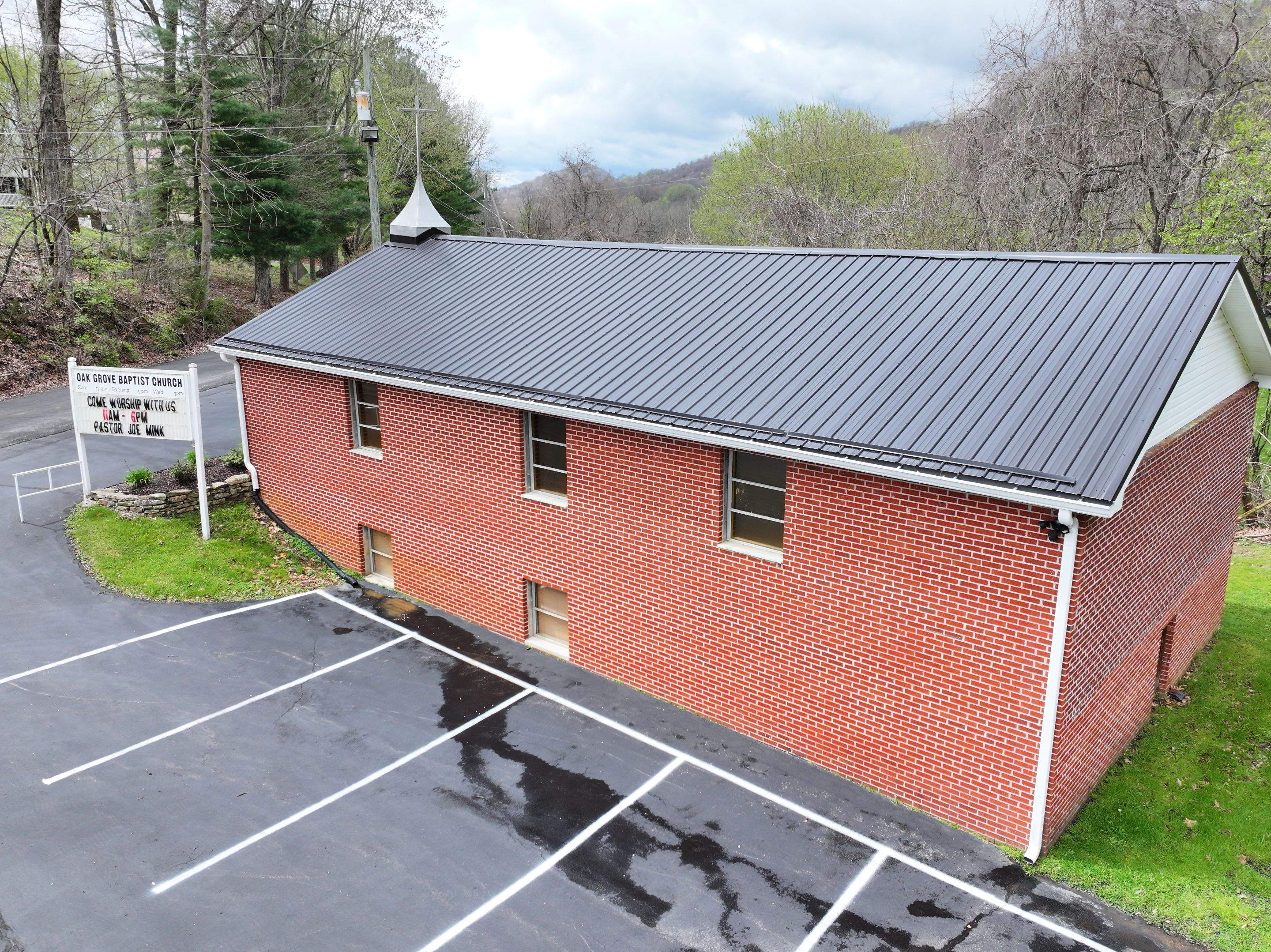 Oak Grove Baptist Church by Omnia Roofing