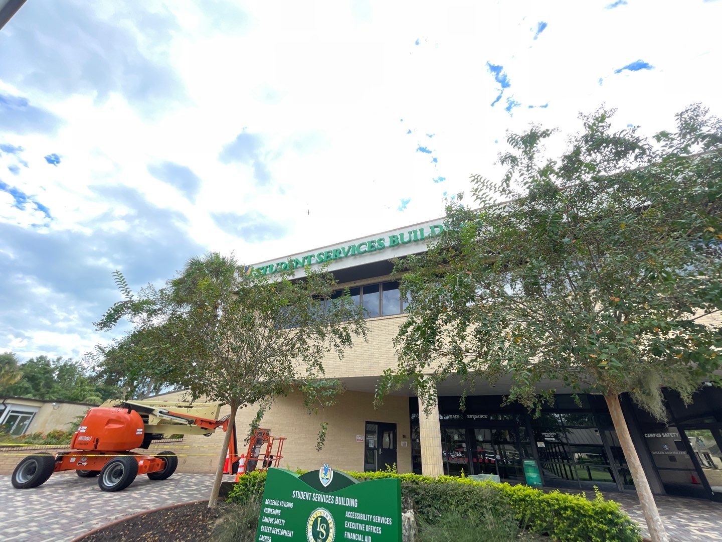 LSSC Leesburg Channel Letters for Student Service Center by SignCrafters