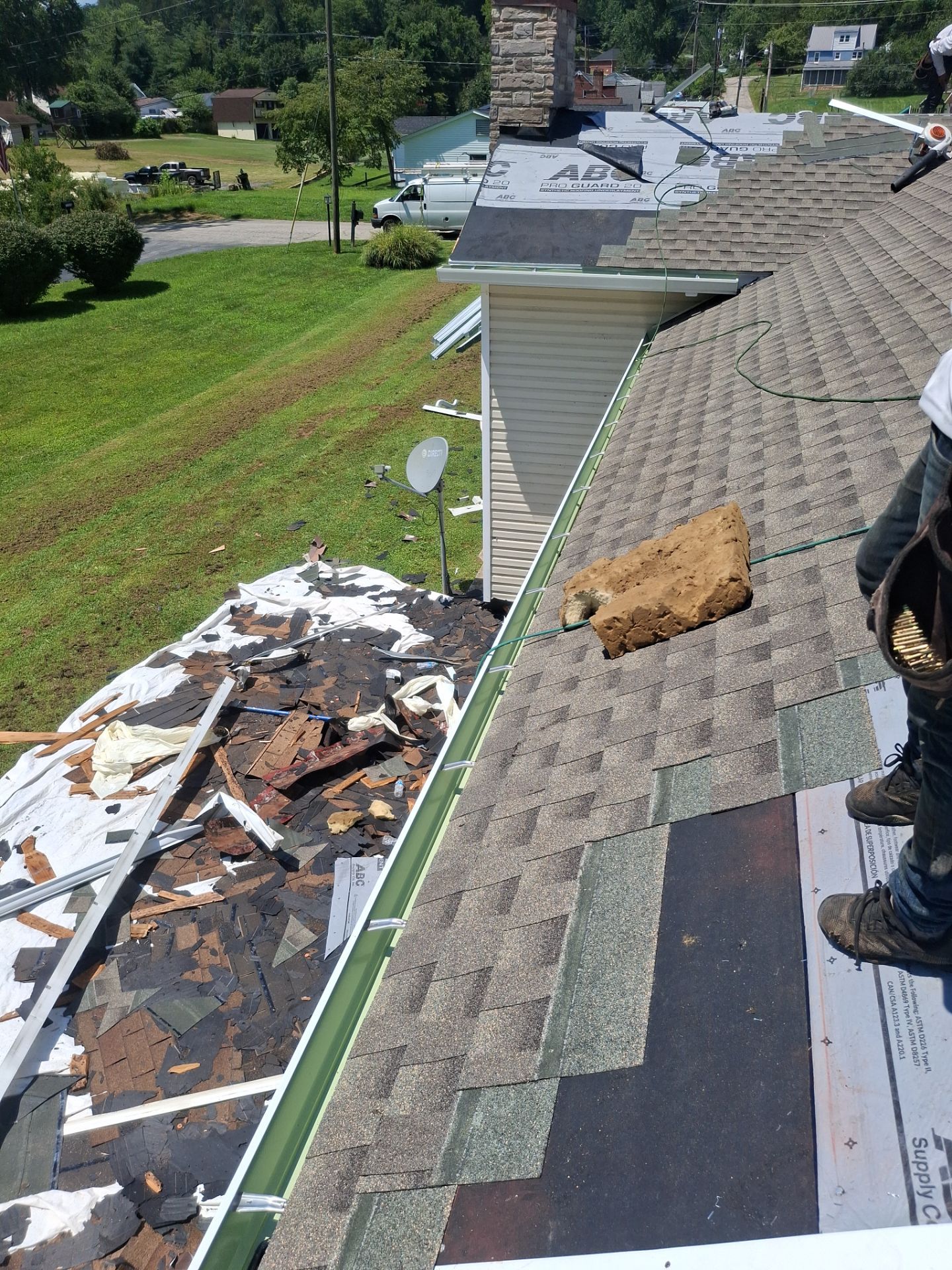 Residential Roofing Installation using GAF Timberline HDZ Weatherer Wood by Rainstoppers Roofing