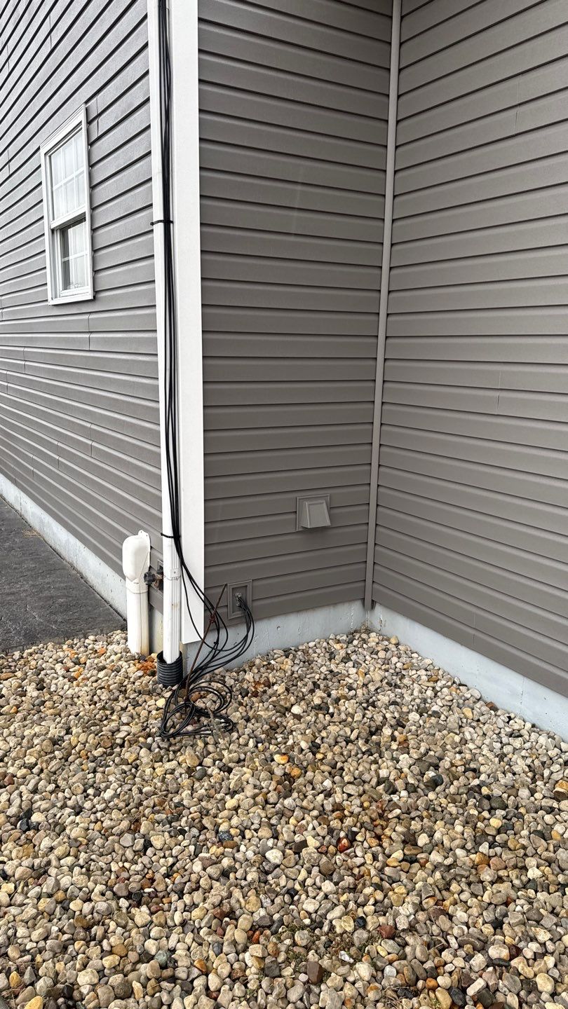 Siding Installation using Alside Coventry D4DL by Nitro Roofing and Construction
