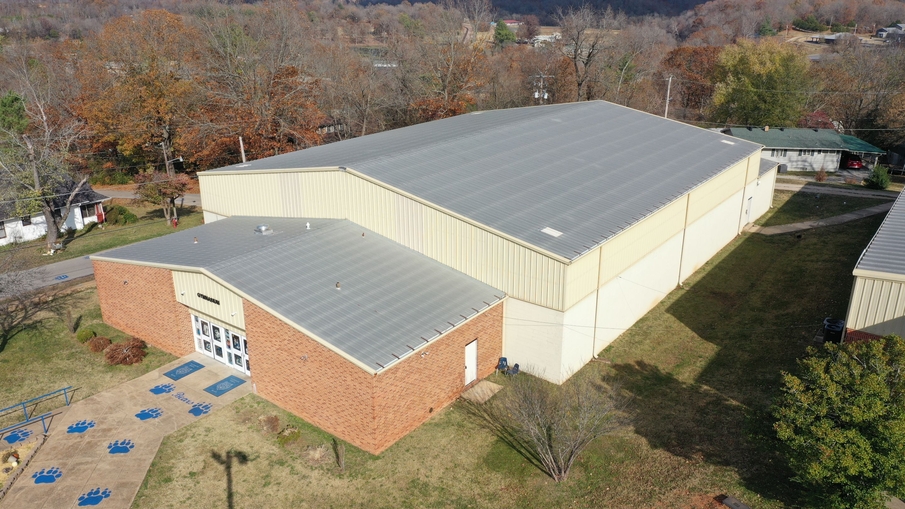 Mammoth Springs Gymnasium by Hostetler Roofing
