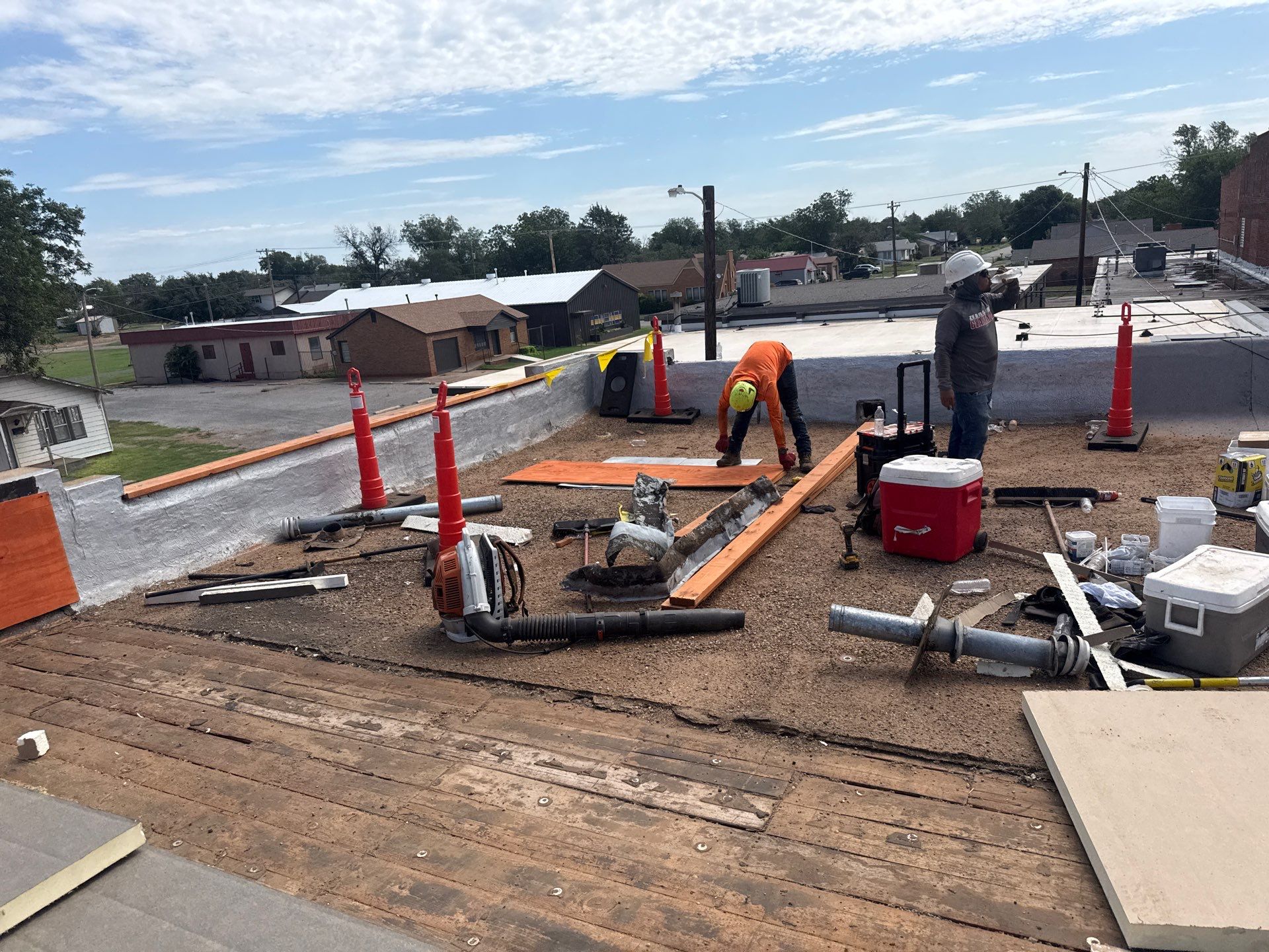 Hollis High School Comprehensive TPO Roof Replacement and Restoration by Secondary Rhodes
