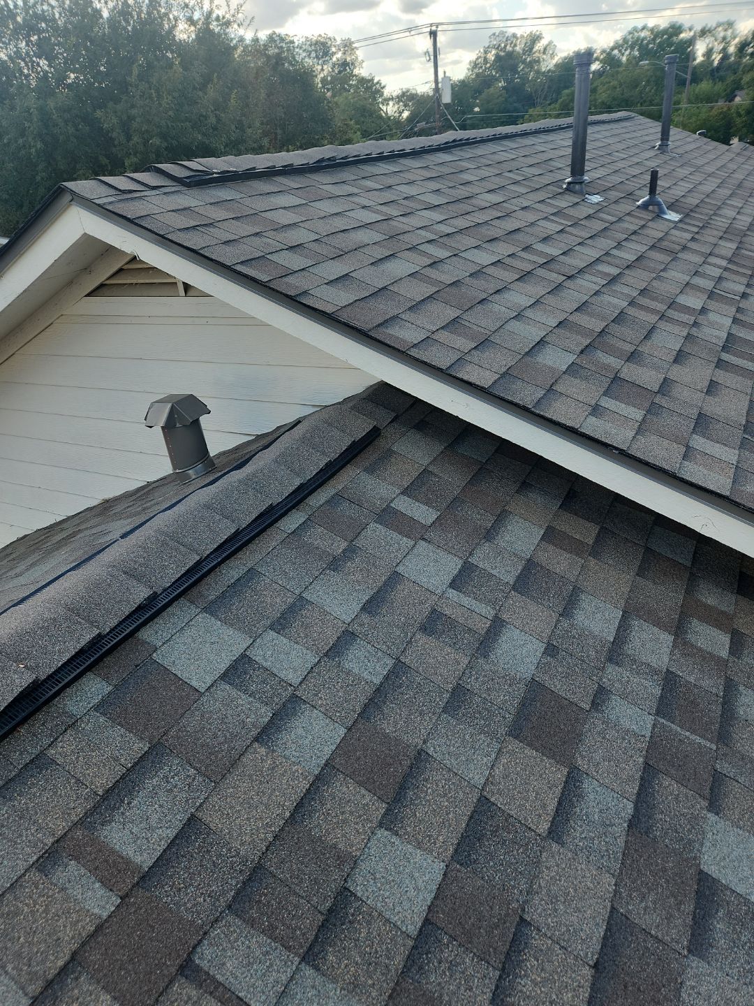 Driftwood - Owens Corning TruDefinition Duration by RoofsOnly.com