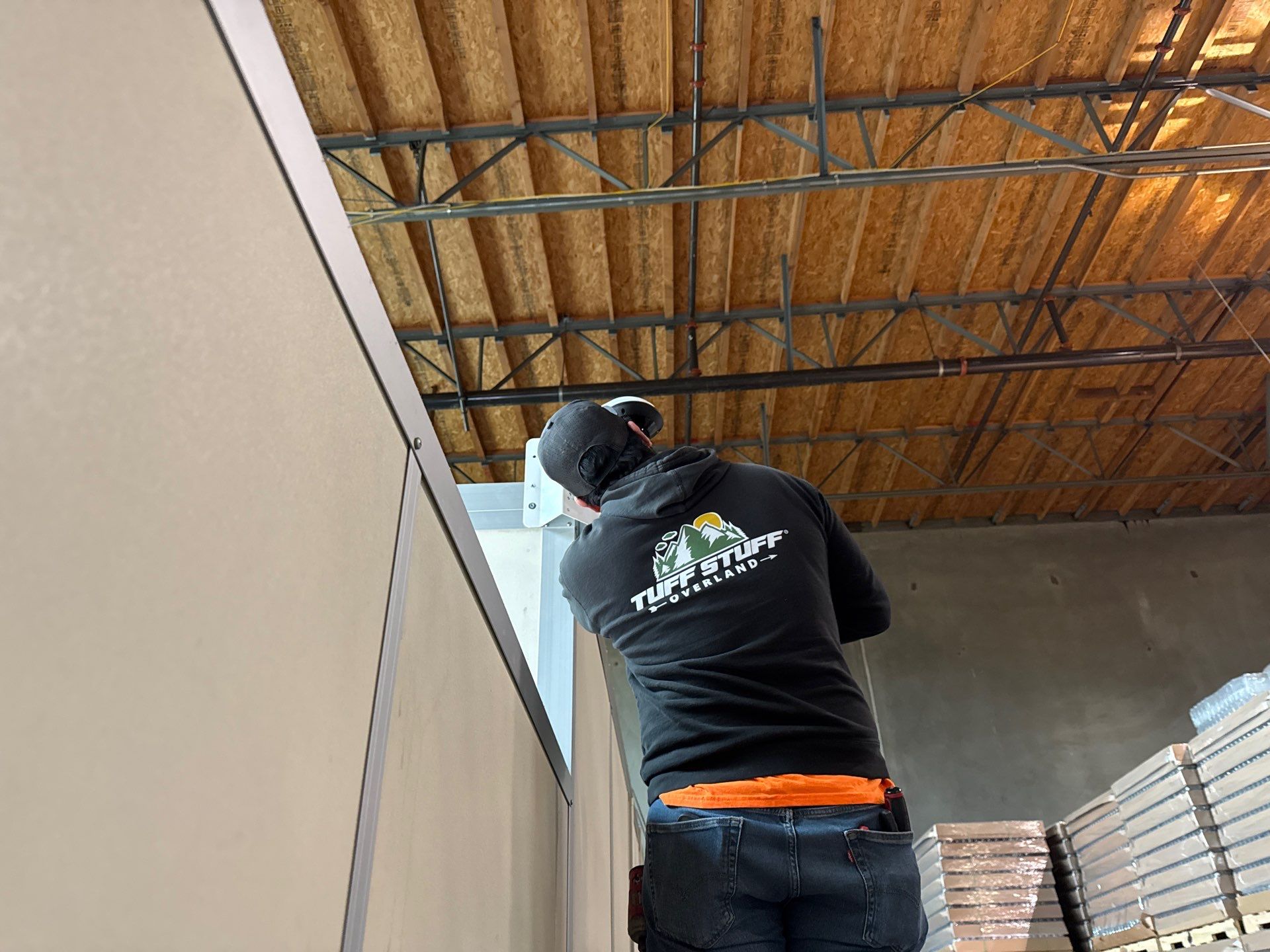 Warehouse / Storage Facility using Ubiquiti IP Cameras by Ring and Ping Inc.