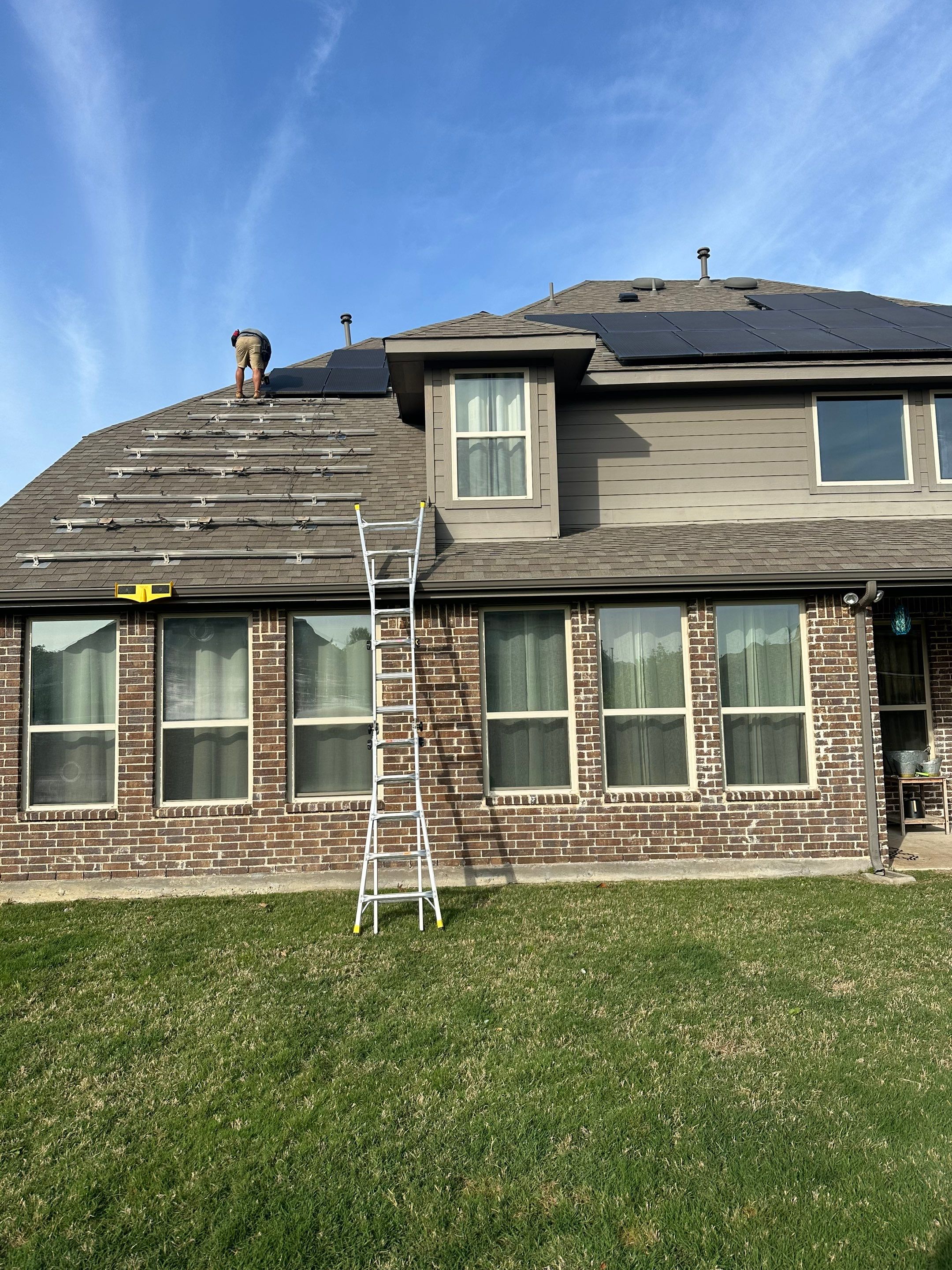 D&R Trophy Club, Tx using Solar Panels by Sunaura Solar