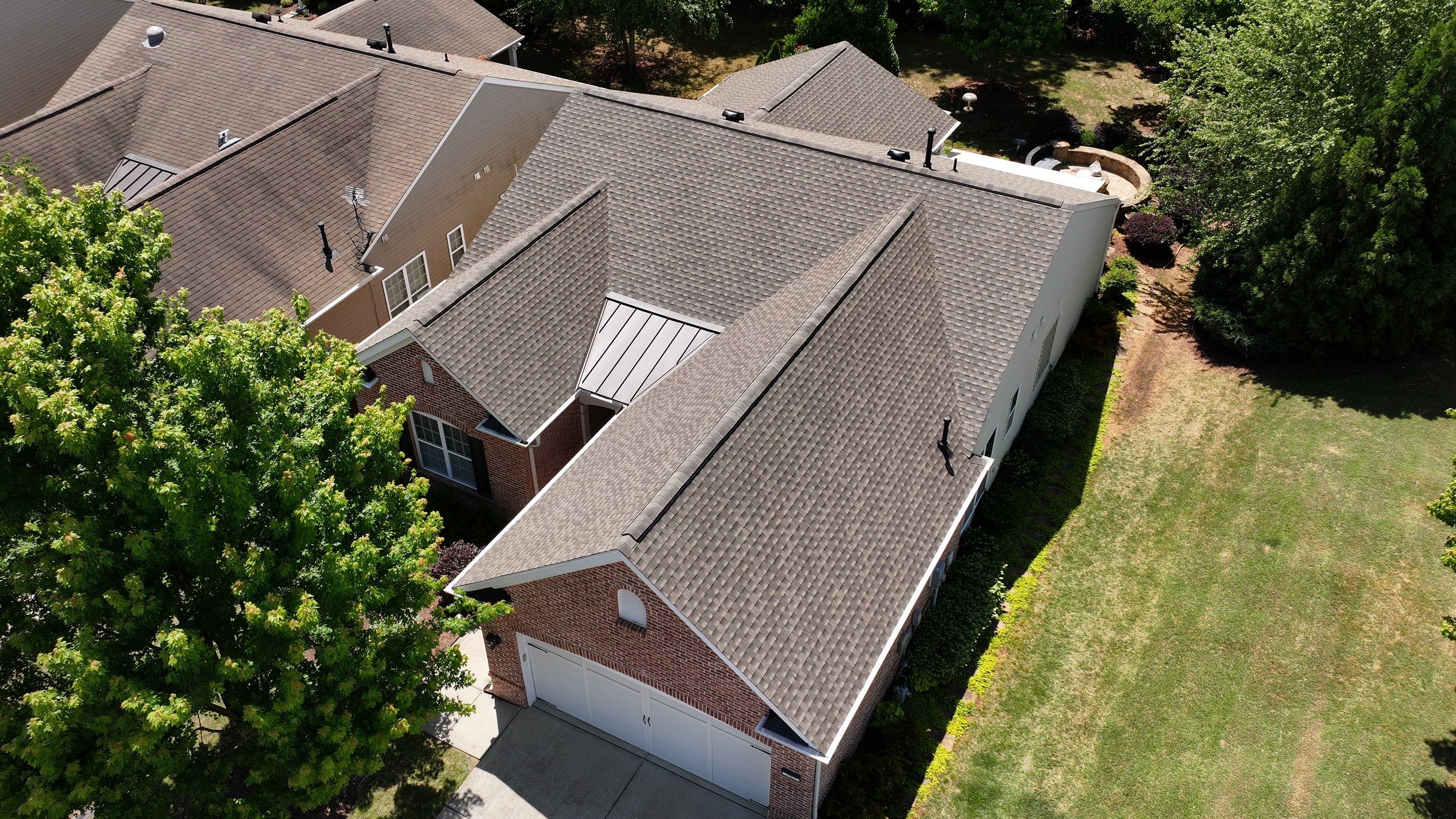 GAF Timberline HDZ Weathered Wood - 5” white gutters by Pro Performance Roofing