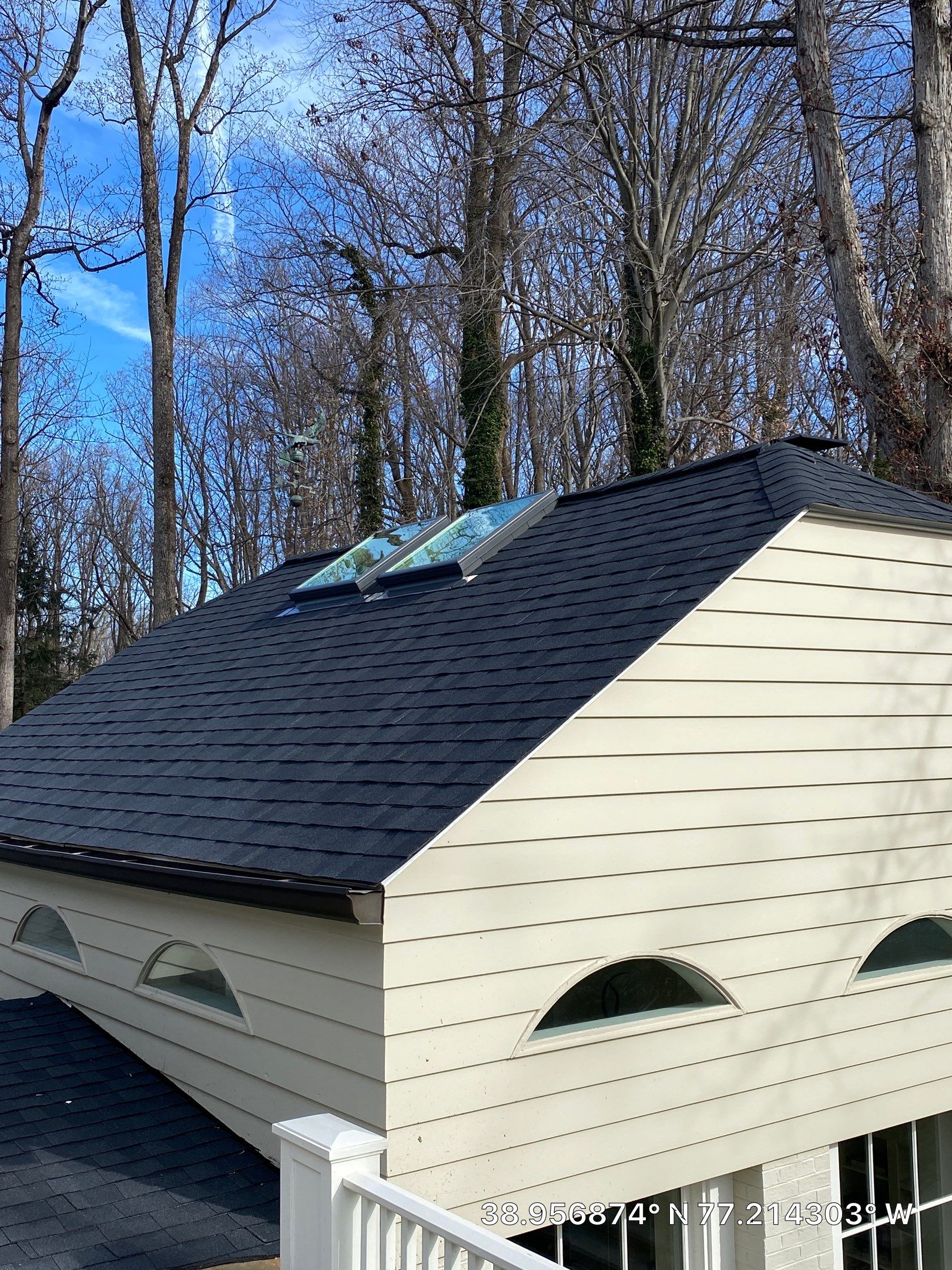 McLean: Certainteed Landmark Pro Designer Shingles in Max Def Charcoal Black by RM Banning, Inc.