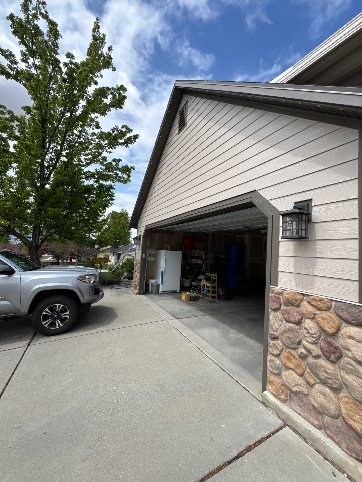 Siding in Lindon by Master Rain Gutters.