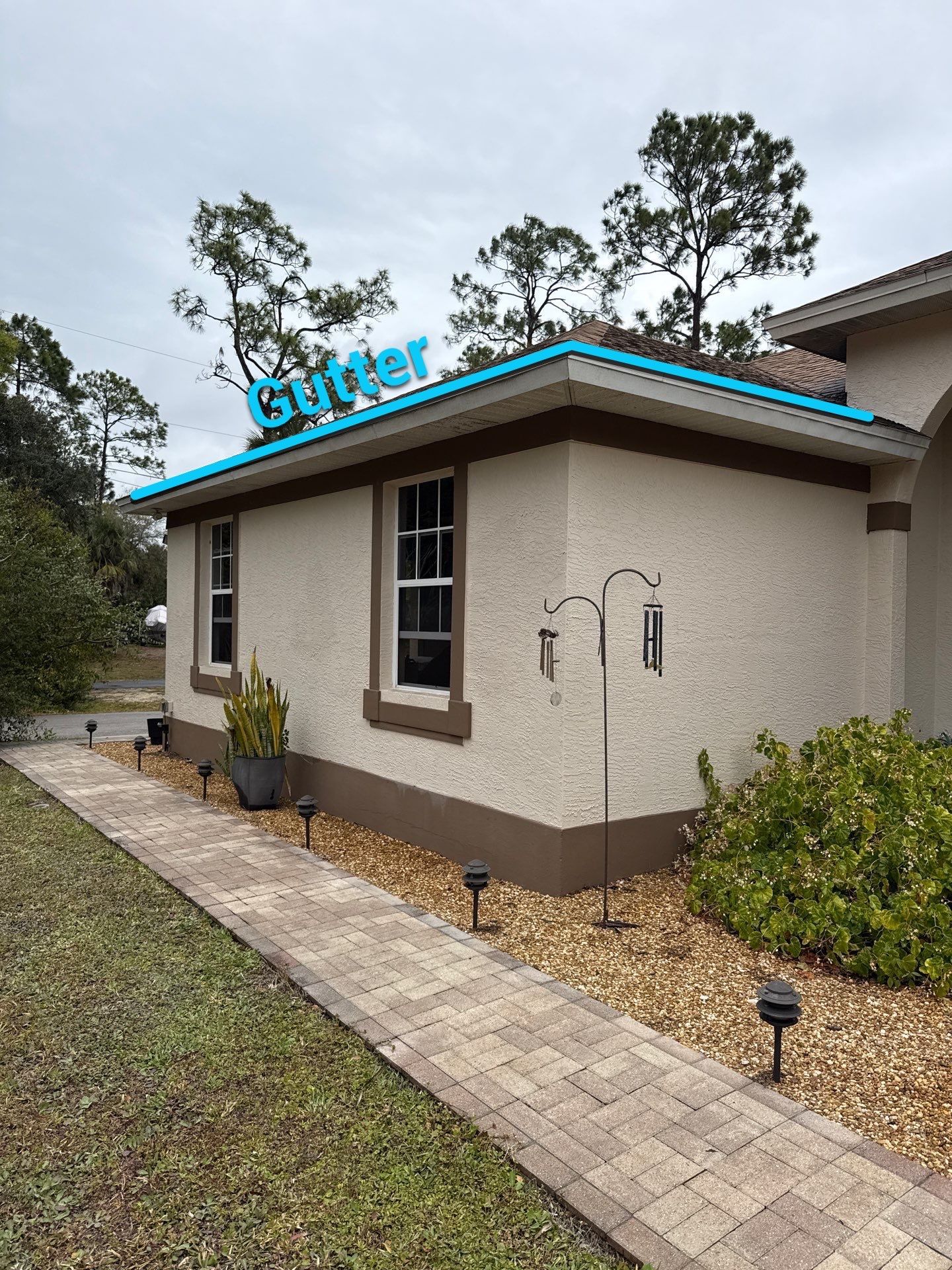 6 Inch Seamless Gutters using K-Style Seamless Gutters in Naples FL by Gutter Professors