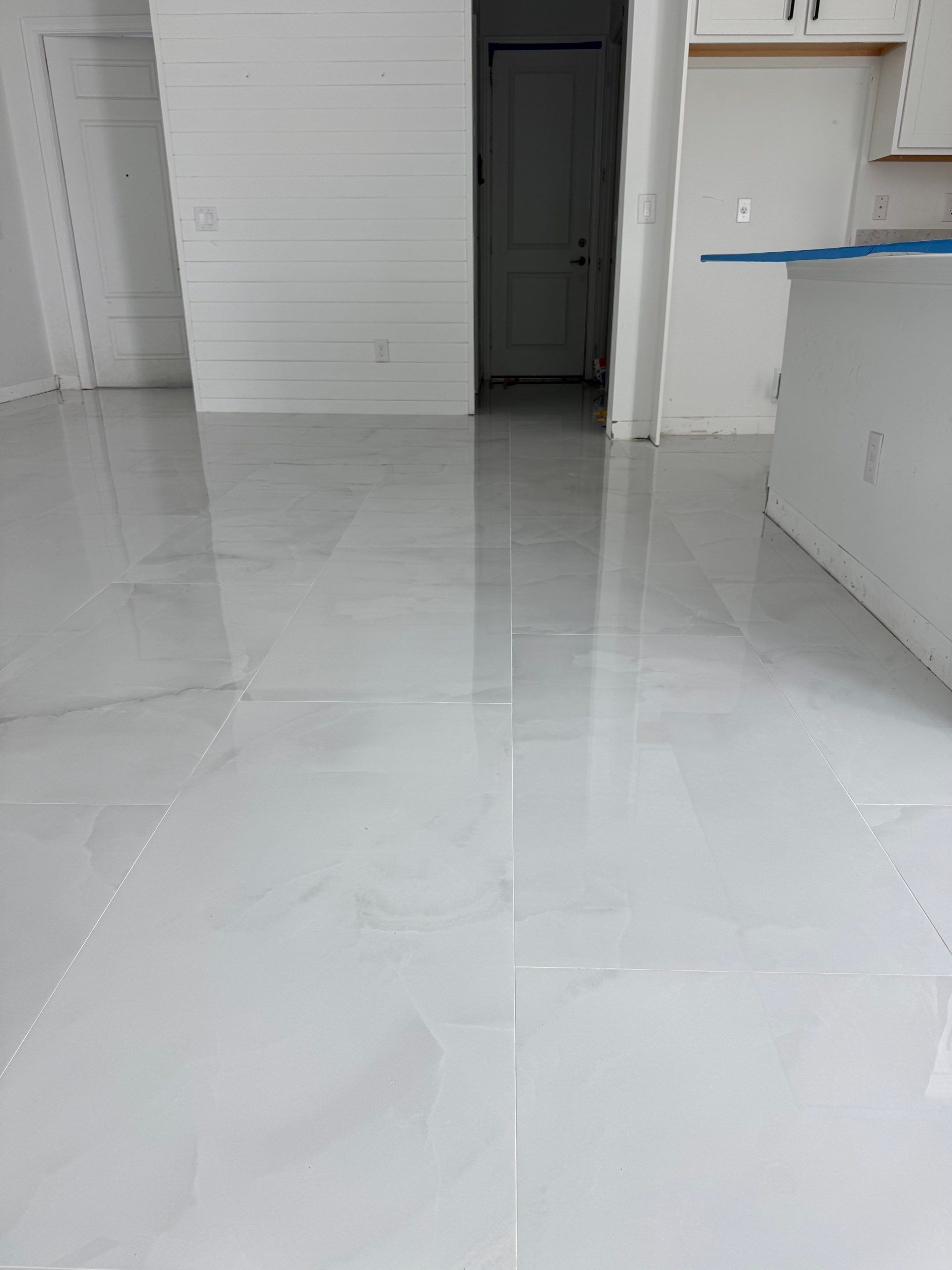 Floors and Baseboards - Wellington by Hevi Tile