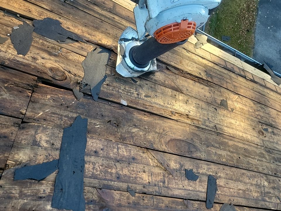 ATLAS PINNACLE PRISTINE COLOR: HEARTHSTONE DRIP EDGE: BLACK by Eagle Eye Roofing