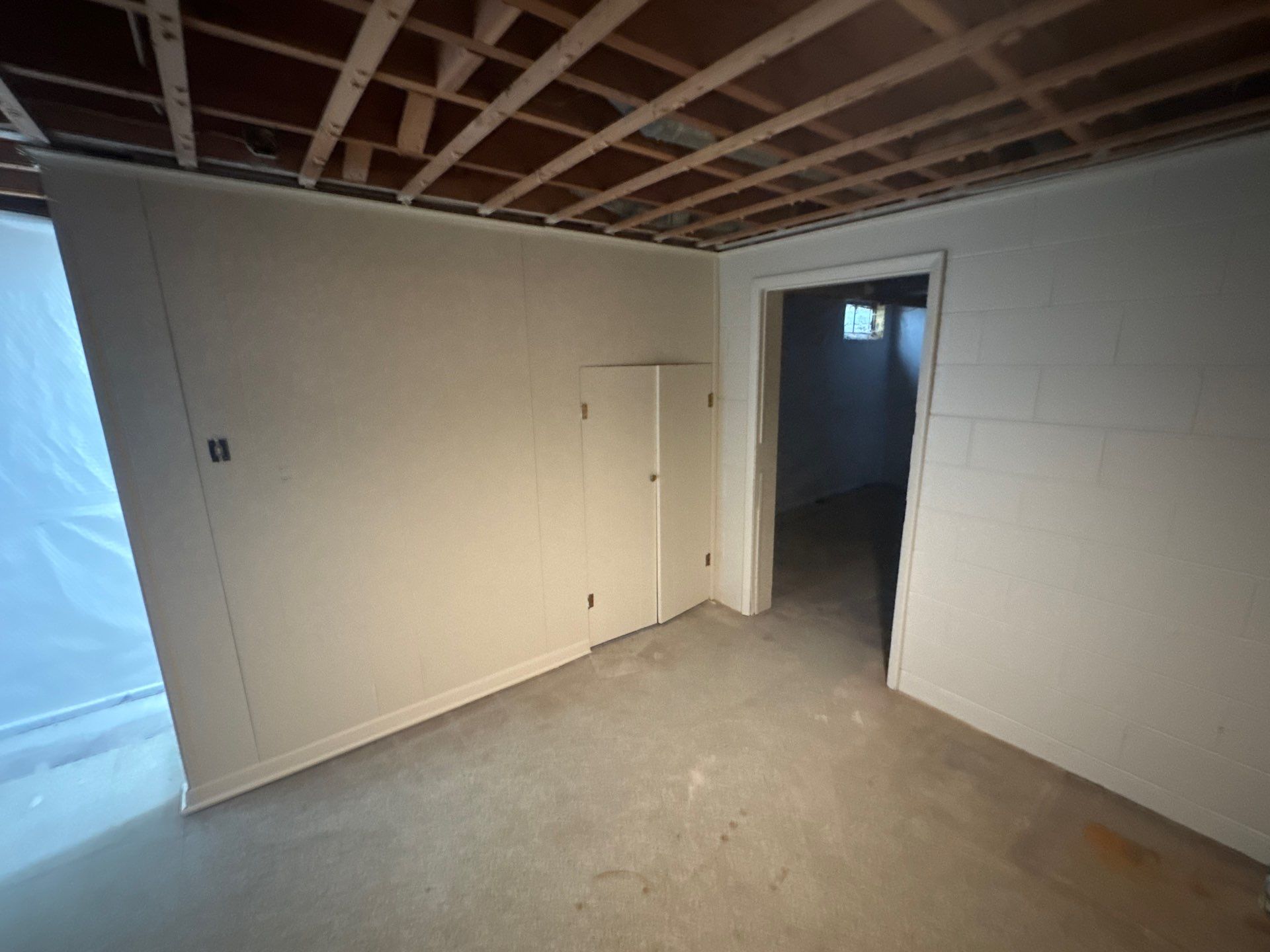 Full Interior Repaint to put the house up for sale by Midwest Paint LLC