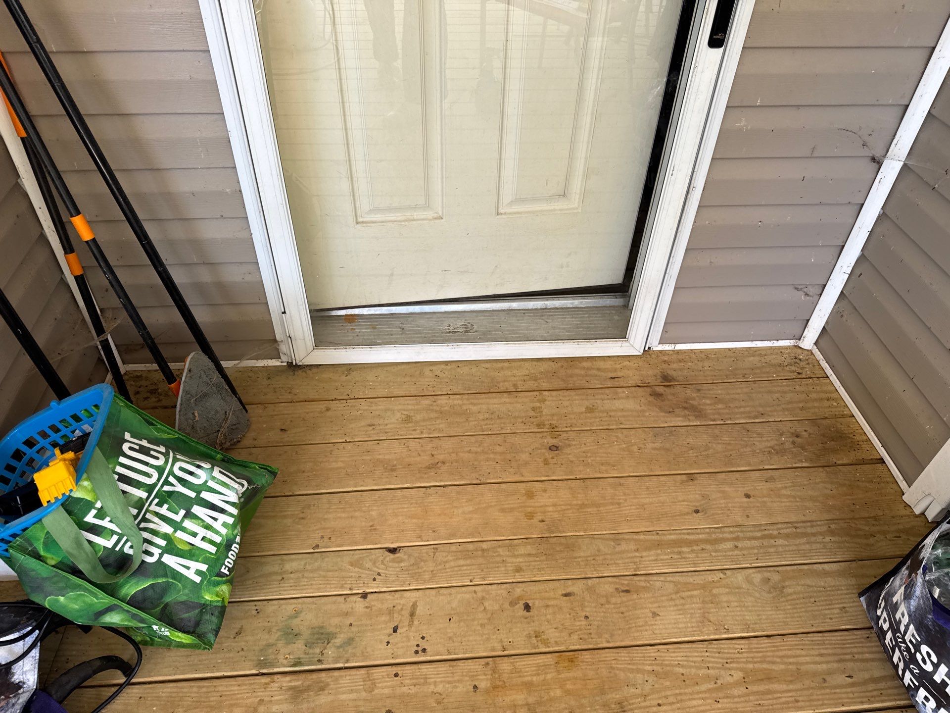 Deck using Wood Sealant by DuraSeal