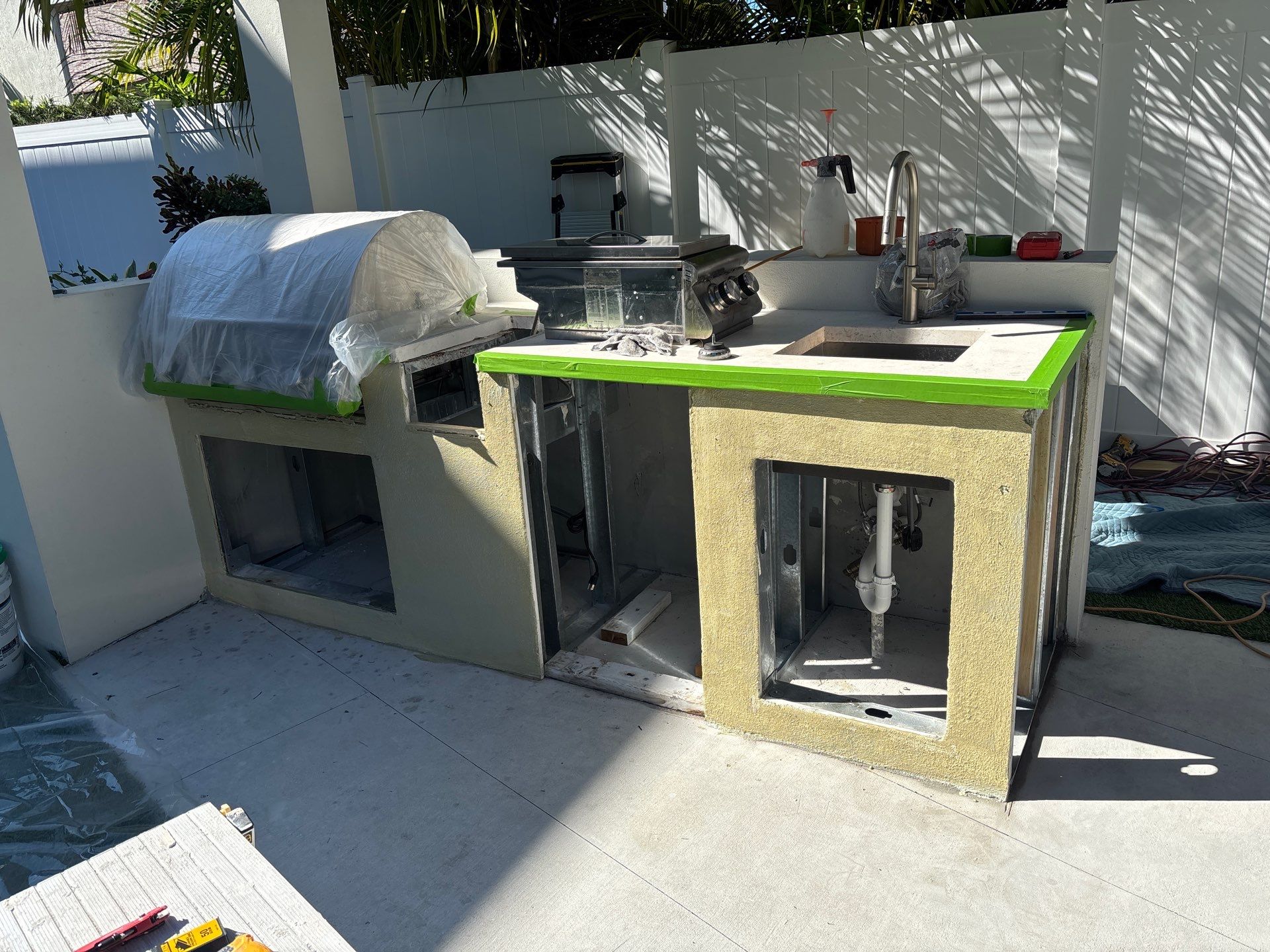 Outdoor BBQ - East Boca Raton by Hevi Tile