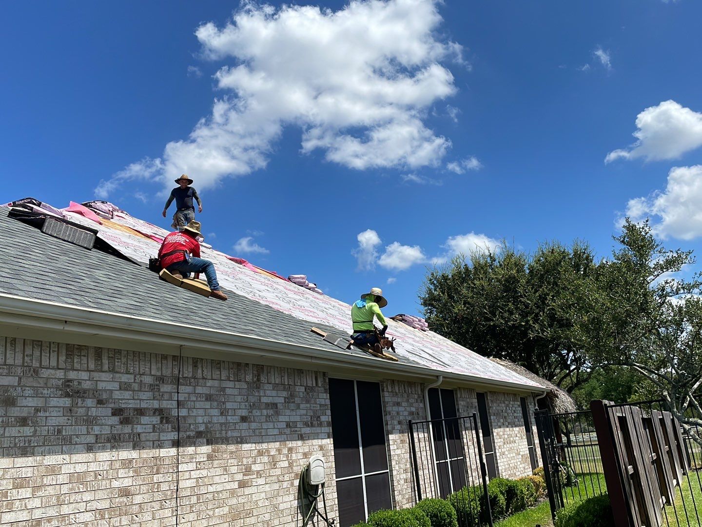 Residential Roofing Installation using Owen's Corning Duration (Lifetime) Shingles by Roof Repair Company