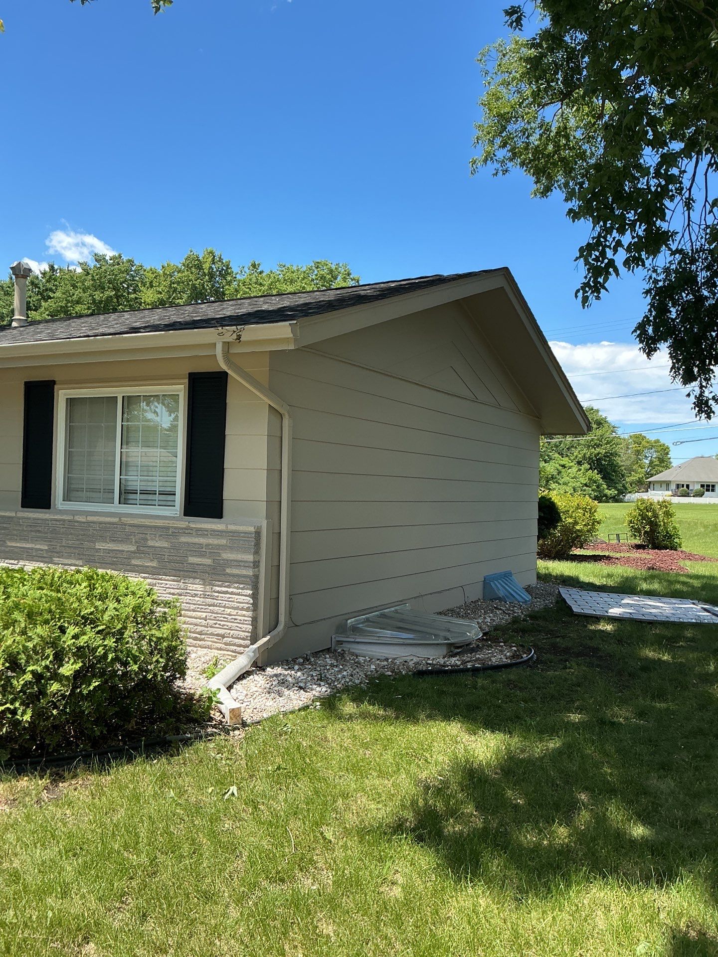 Residential Exterior Repaint in Ames by Midwest Paint LLC
