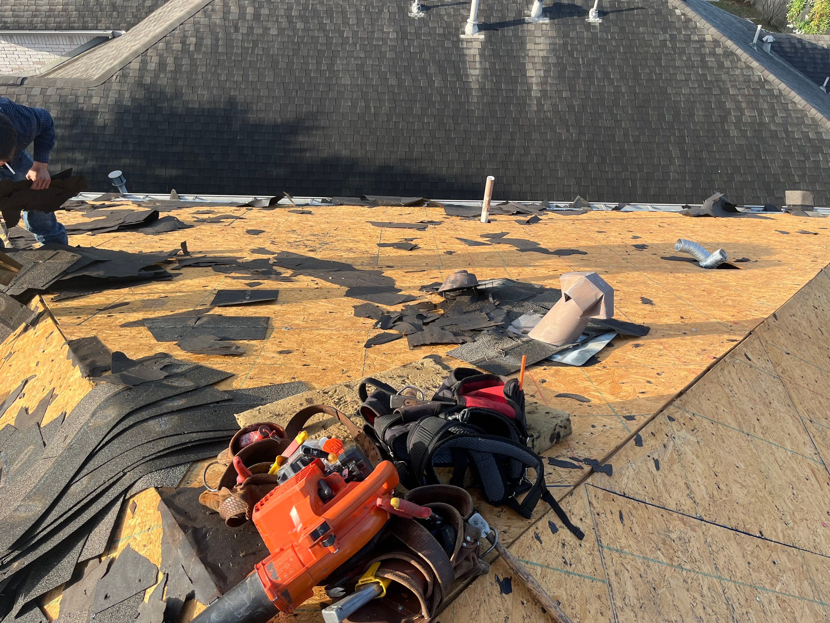 Residential Roofing Installation using Owen's Corning Duration (Lifetime) Shingles by Roof Repair Company