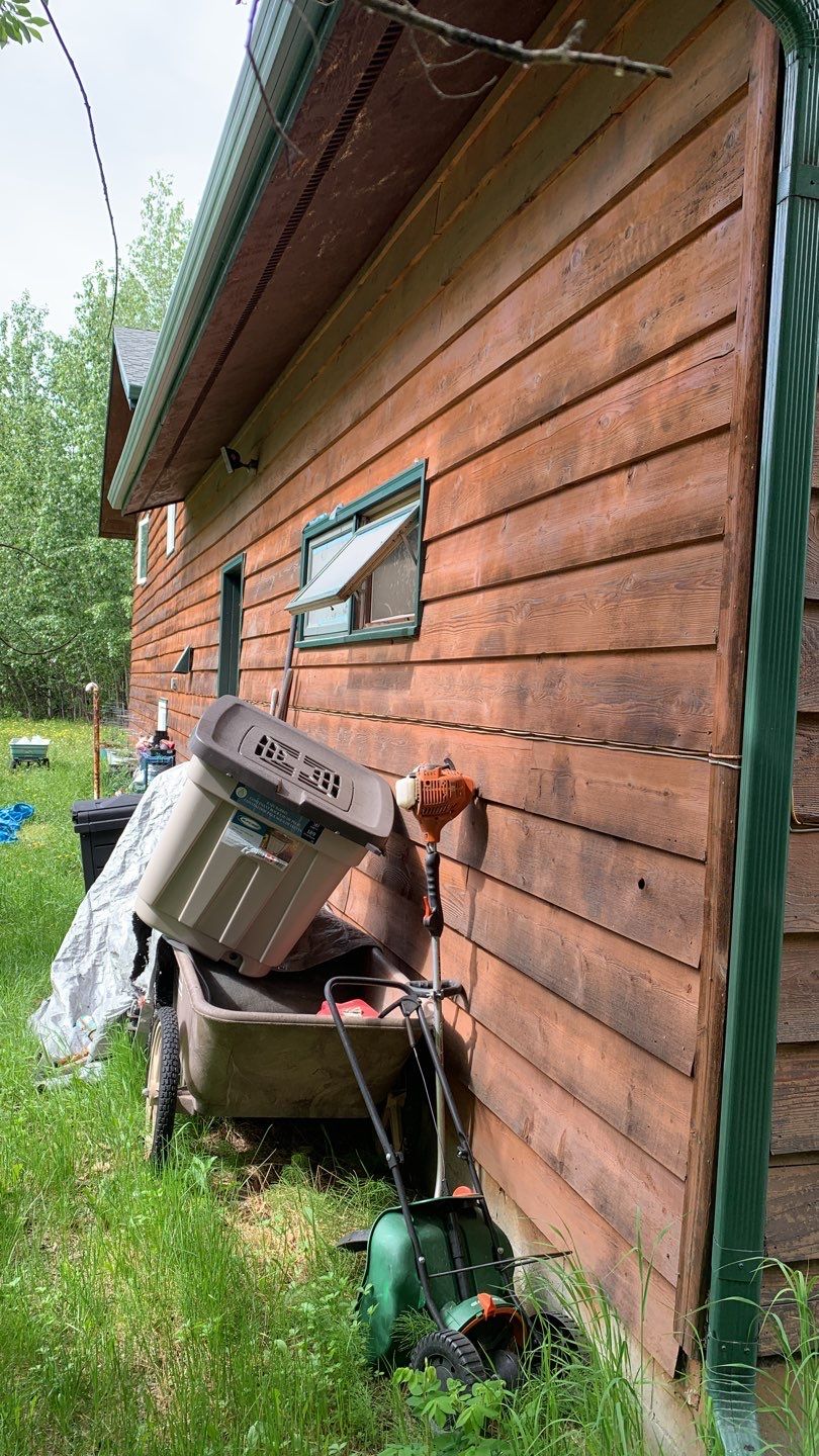 Wood Siding Restoration by Midnight Sun Painting