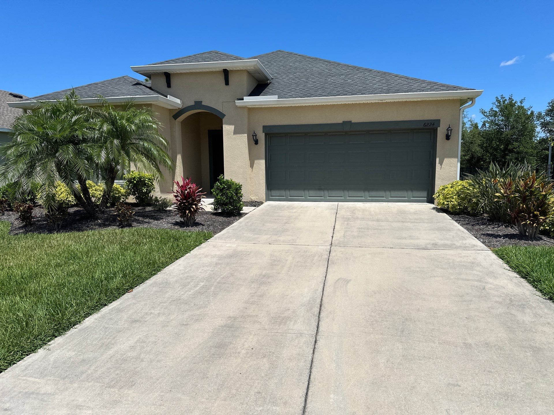 🏡 Full Exterior Cleaning – Old Mill Preserve, Palmetto, FL by Sunshine AquaWash