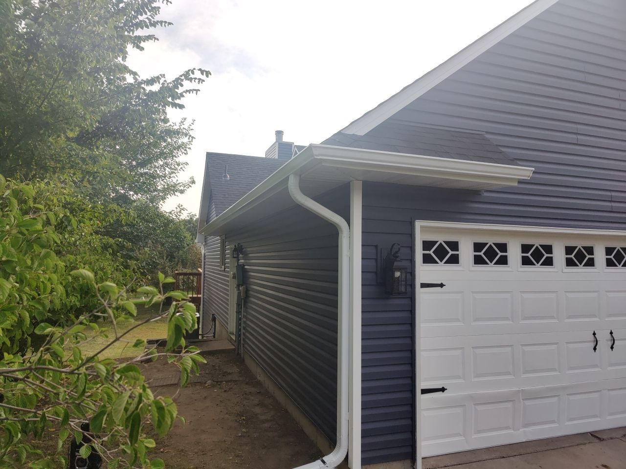 5" Gutters in Woodbury by Next Level Seamless Gutters / Exteriors Inc.