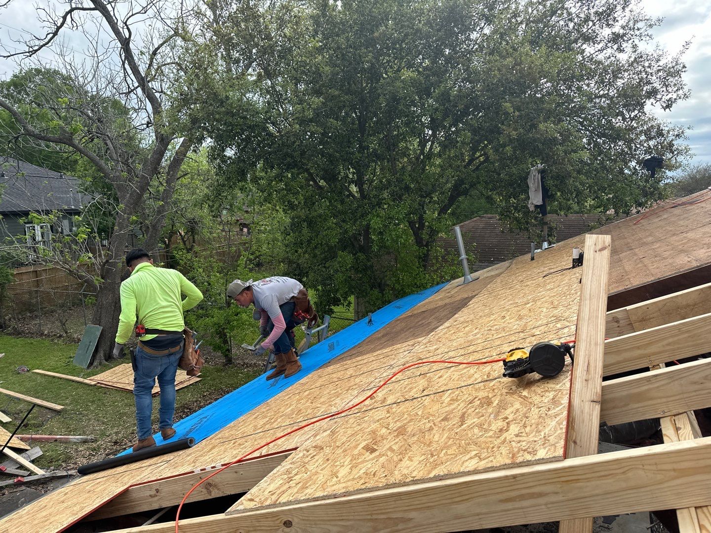 Residential Roofing Installation using Owen's Corning Duration (Lifetime) Shingles by Roof Repair Company