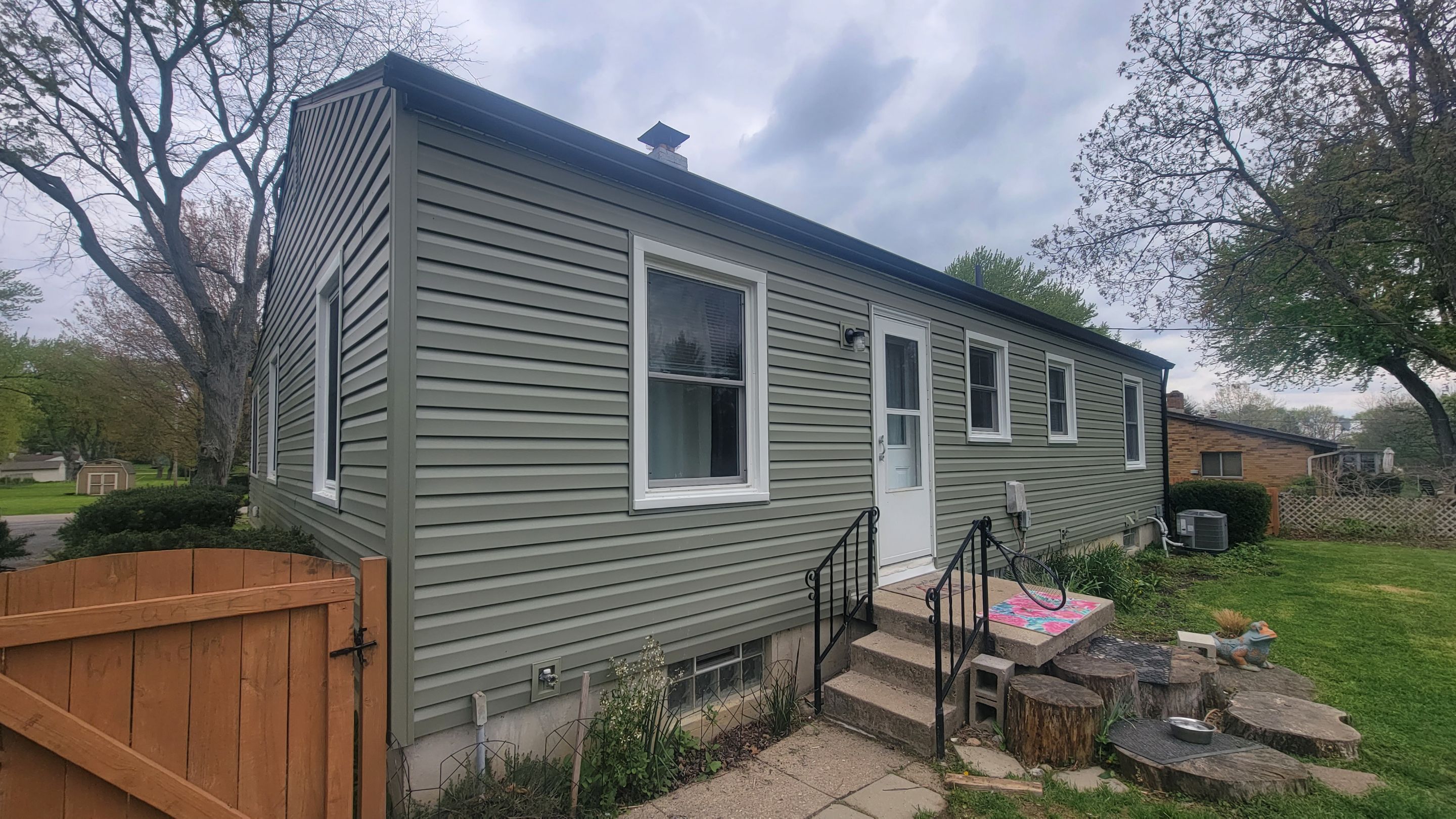 Residential Roofing Installation Using Onyx Black Durations by WIW Enterprises Inc
