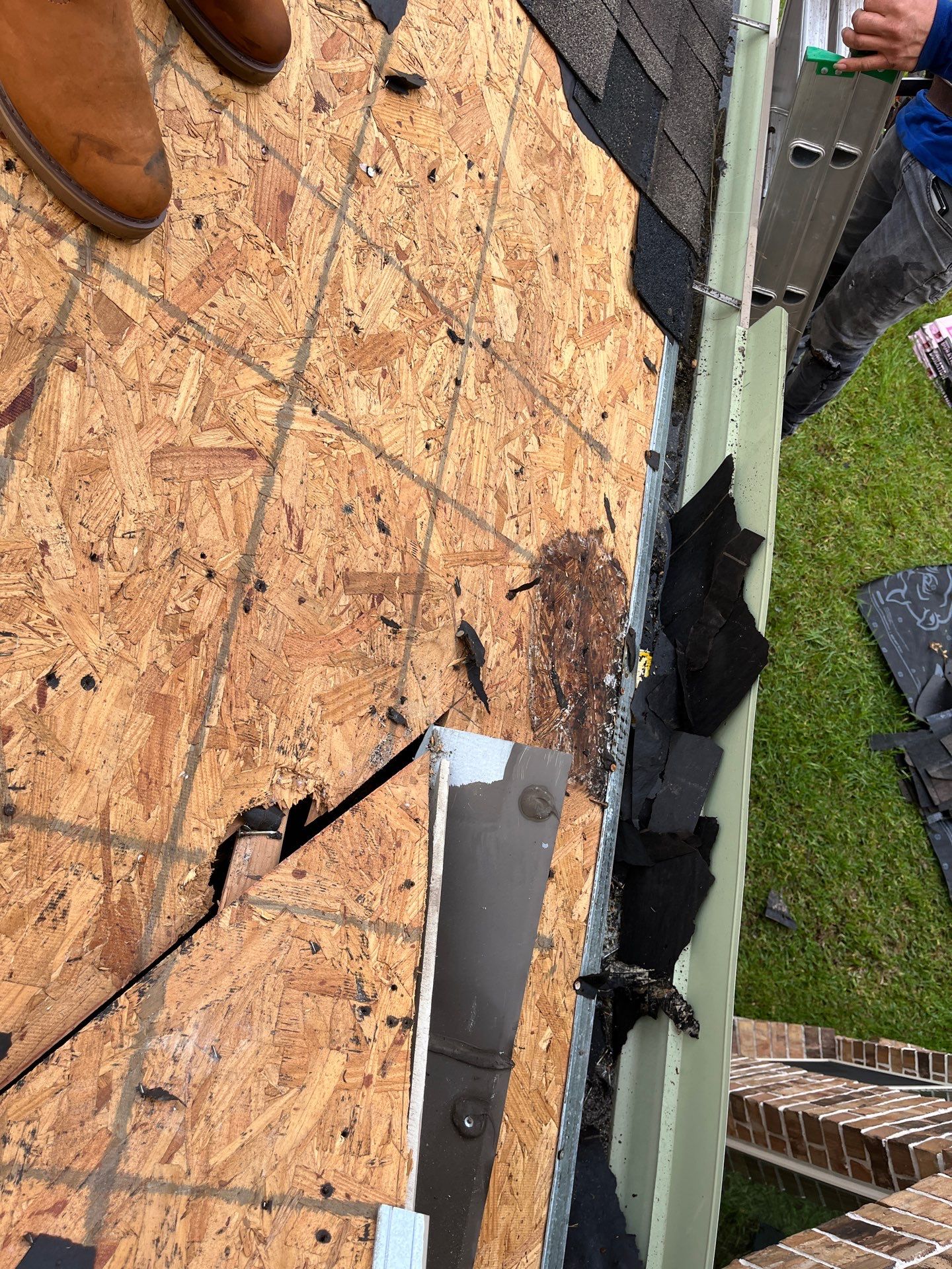 Residential Roofing Repair using Owen's Corning Duration (Lifetime) Shingles by Roof Repair Company