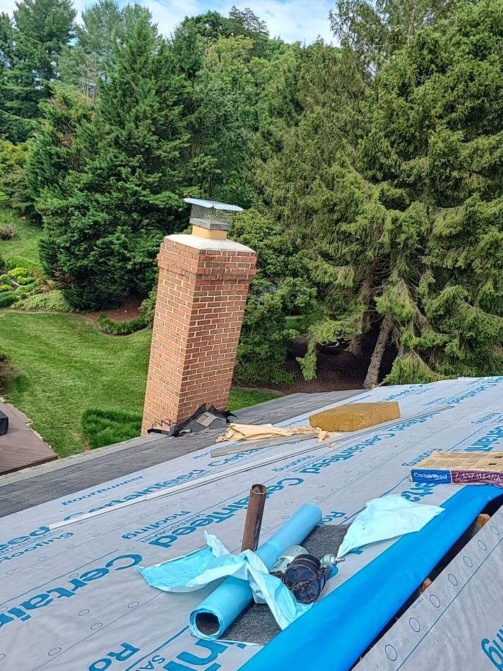 Burke: CertainTeed Landmark Pro Architectural Shingles in Max Def Weathered Wood by RM Banning, Inc.