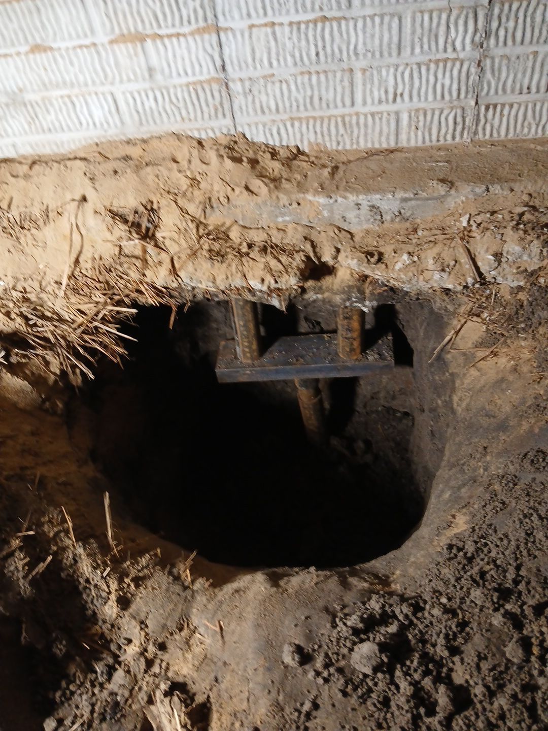 Crawls Repairs - Push Piers, Waterproofing, Insulation, Encapsulation, Brick Tuckpointing by Toledo Basement Repair 
