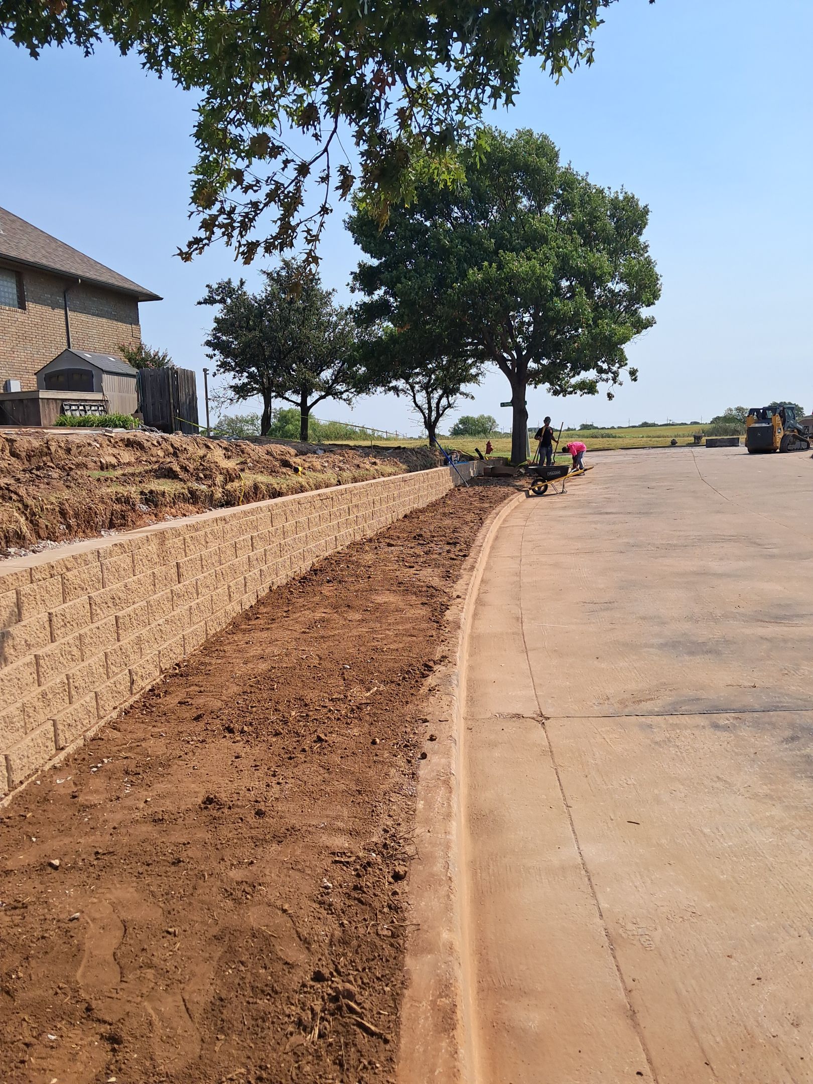 Retaining Wall by Clays Services Inc