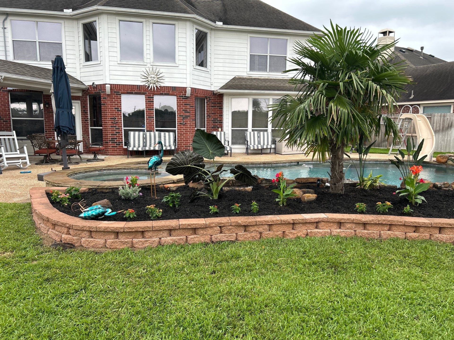 🌿 Larry Caudillo’s Poolside Landscape Revamp by Texas Urban Elements