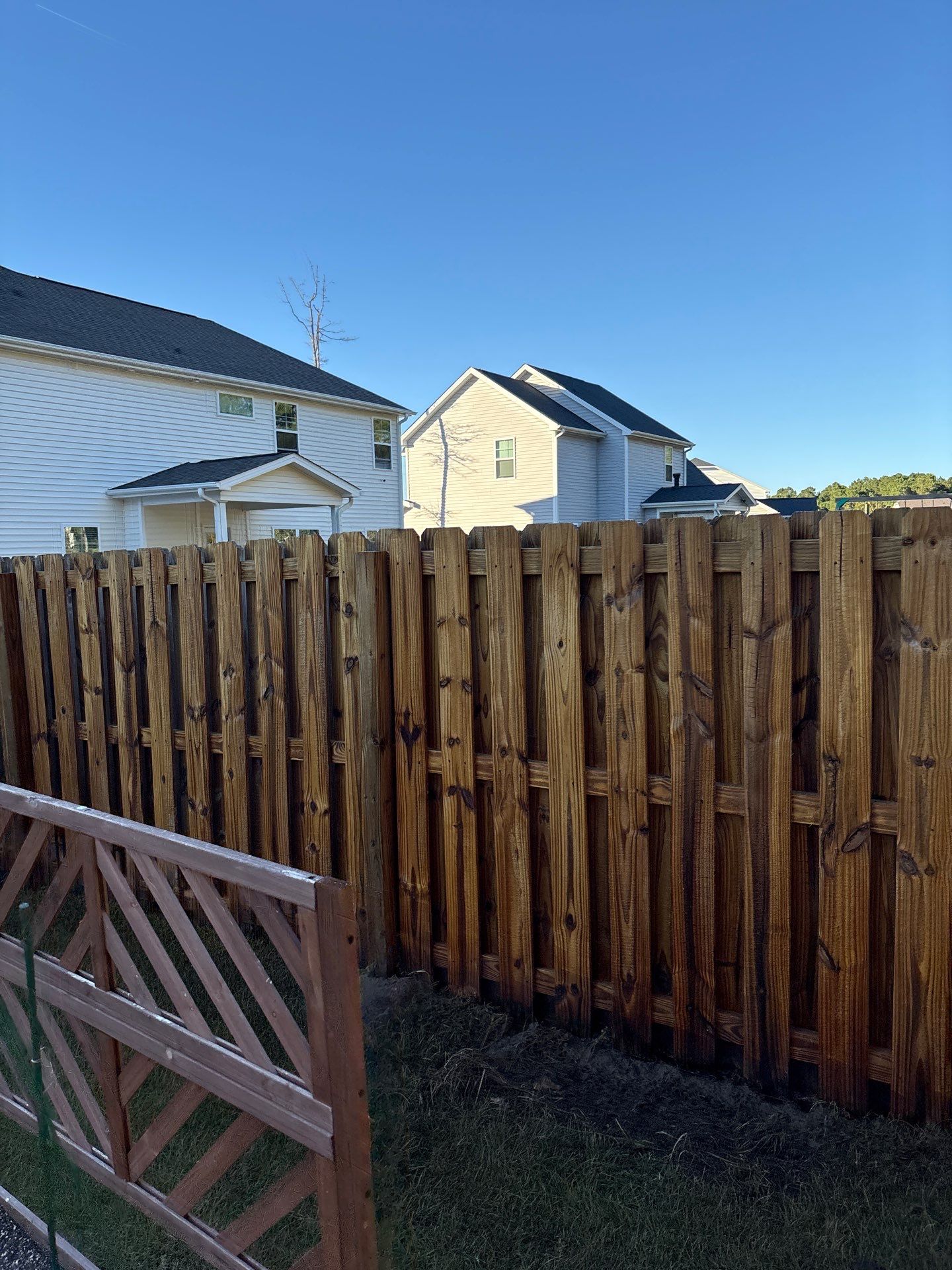 Wood Fence using Wood Sealant by DuraSeal