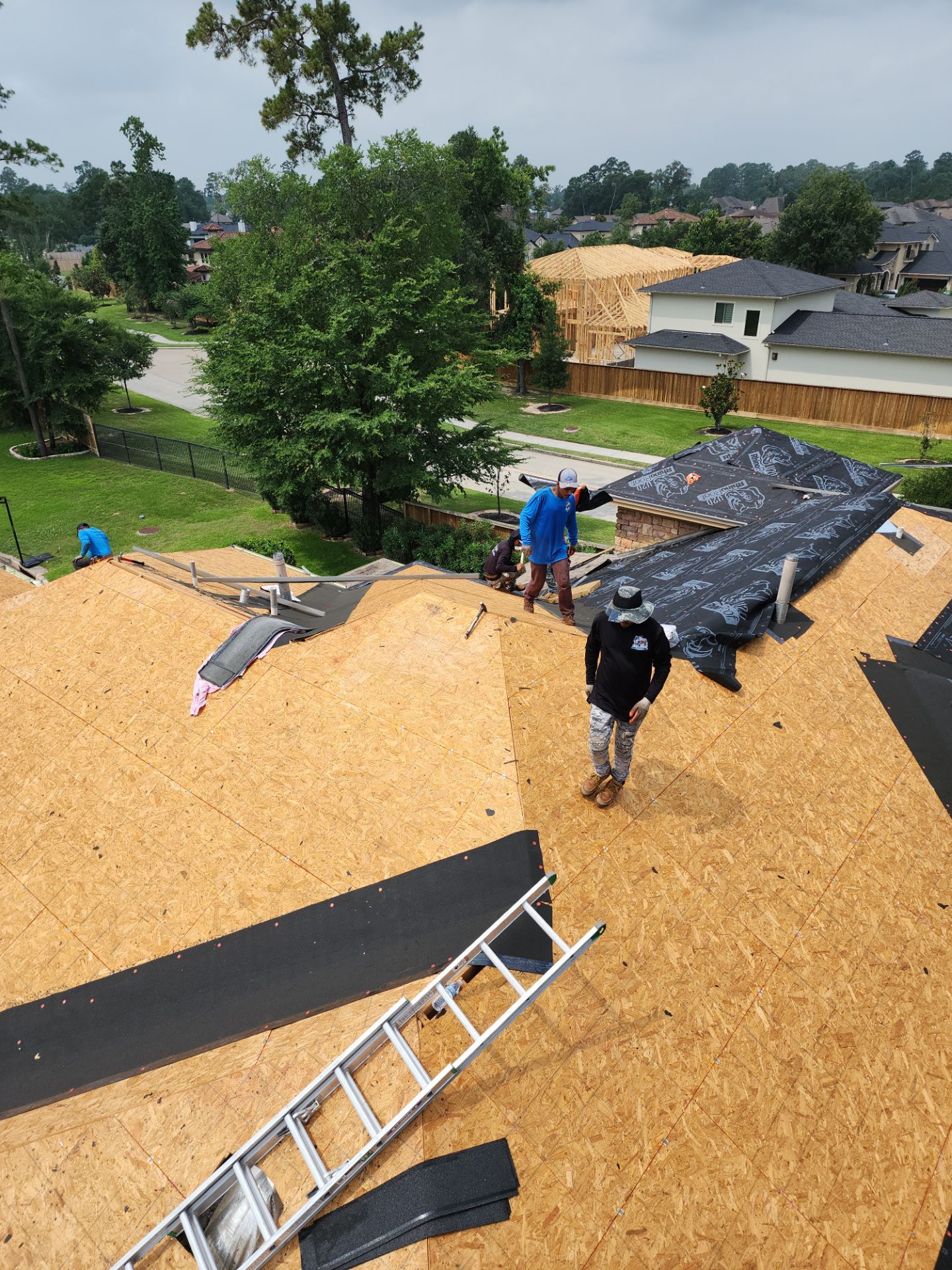 Residential Roofing Installation using Owen's Corning Duration (Lifetime) Shingles by Roof Repair Company