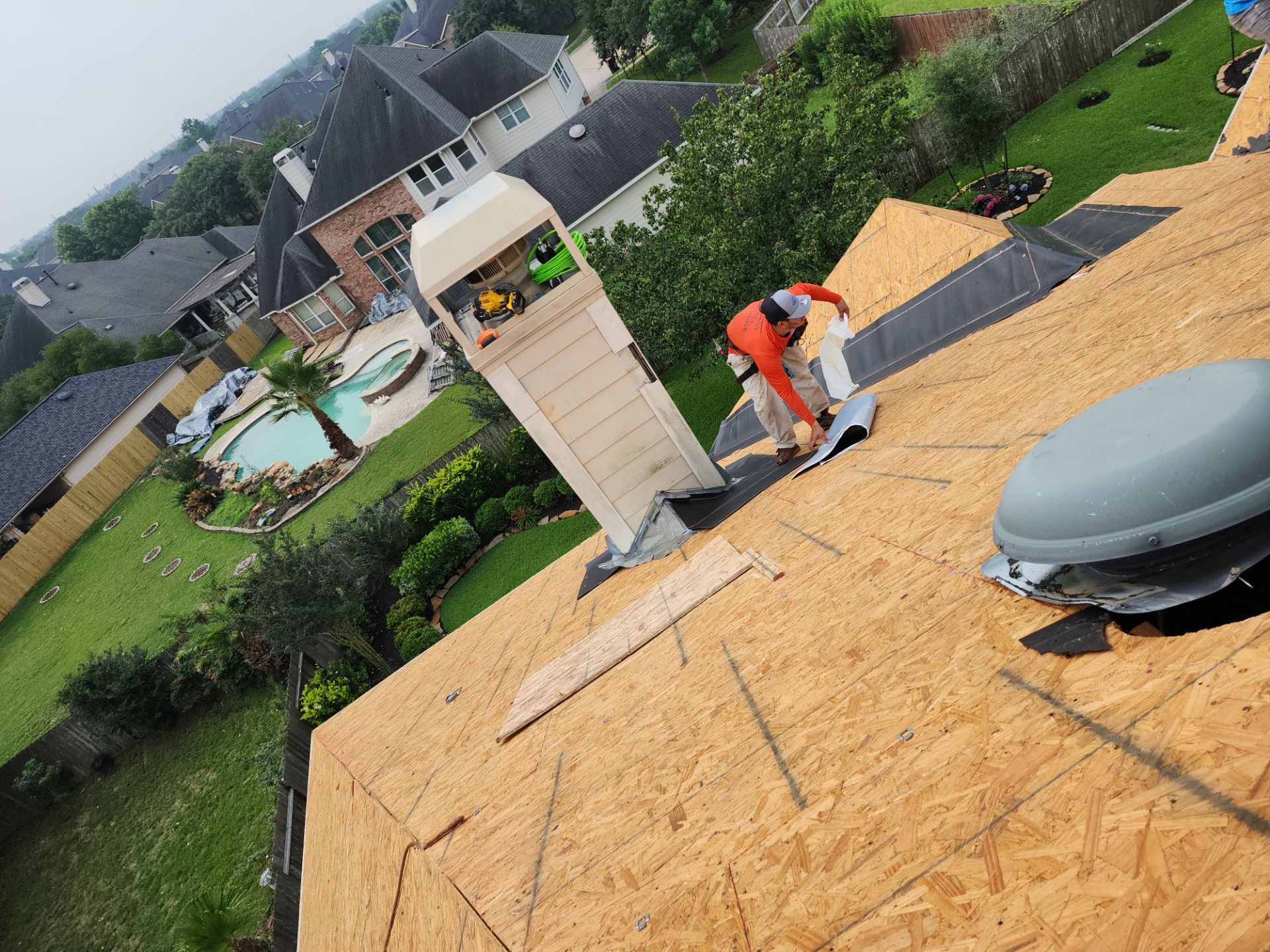 Residential Roofing Installation using Owen's Corning Duration (Lifetime) Shingles by Roof Repair Company