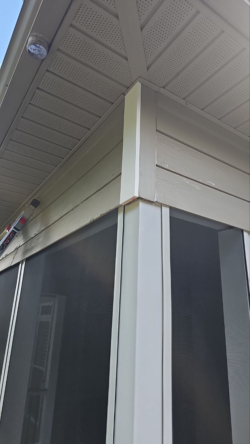 Tiffany Estates - Composite Deck Installation  by Pillar and Pine