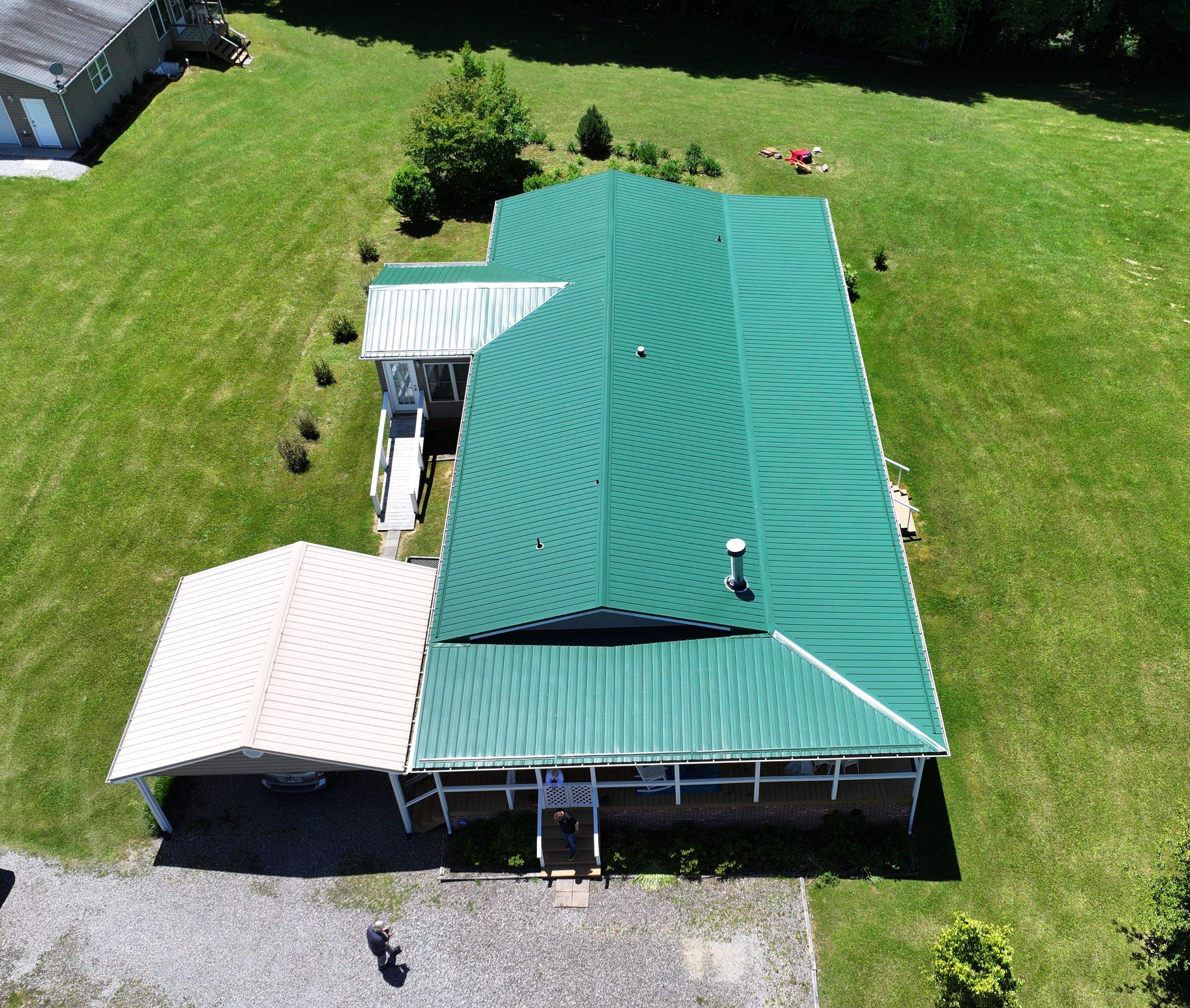 Haley Residence by Omnia Roofing