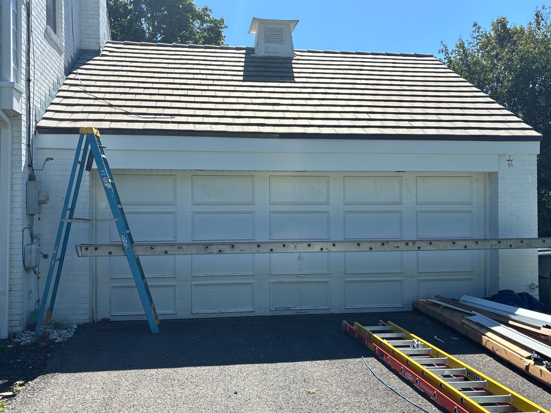 Provia Traditional Lap Siding in White by Ideal Siding Pittsburgh