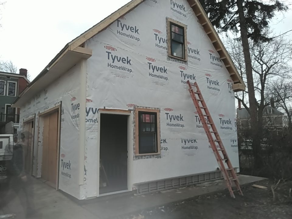 Garage by Ivy Lea Construction