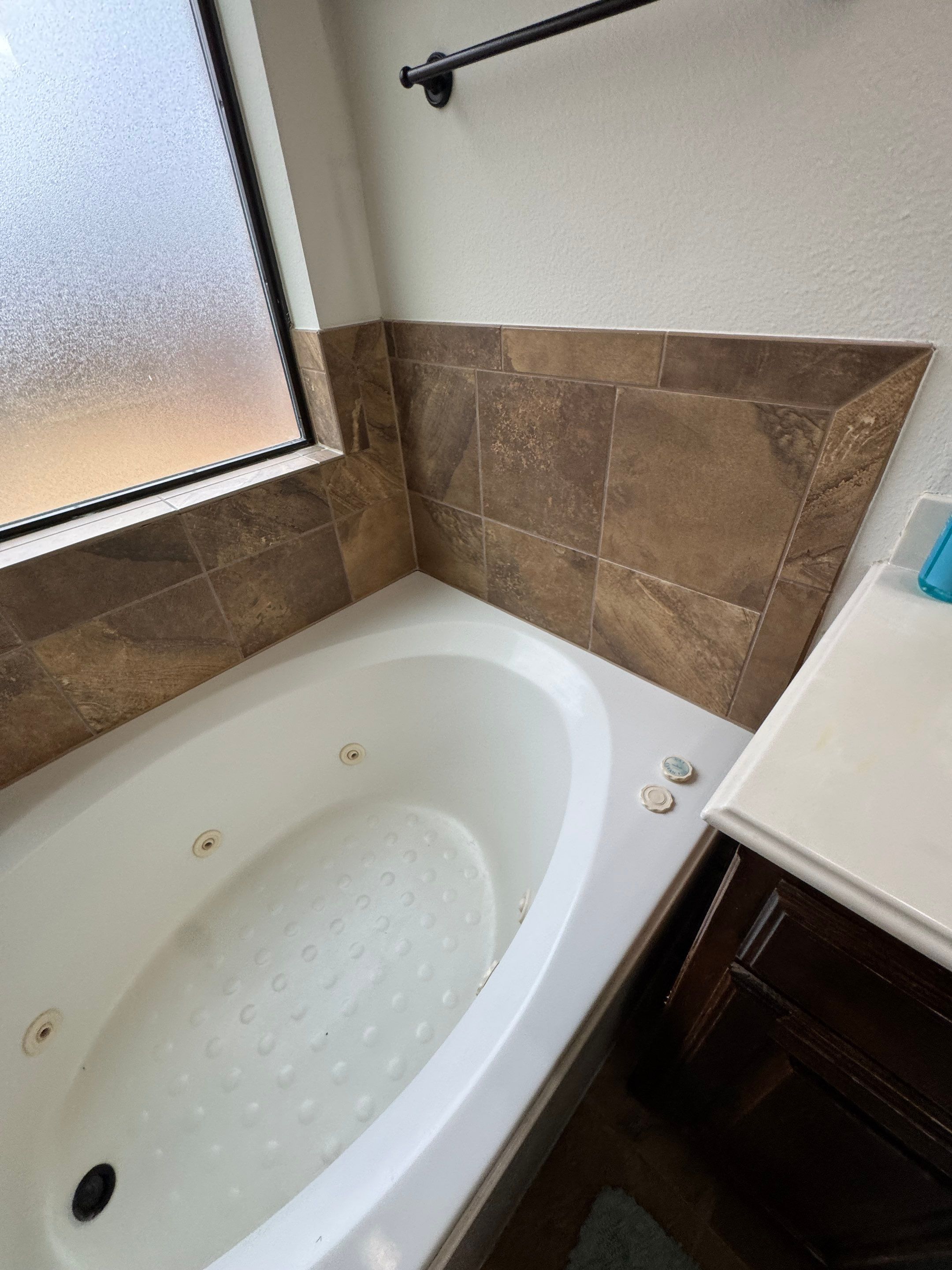 Garden Tub (Onyx Collection) by New Bath Technologies