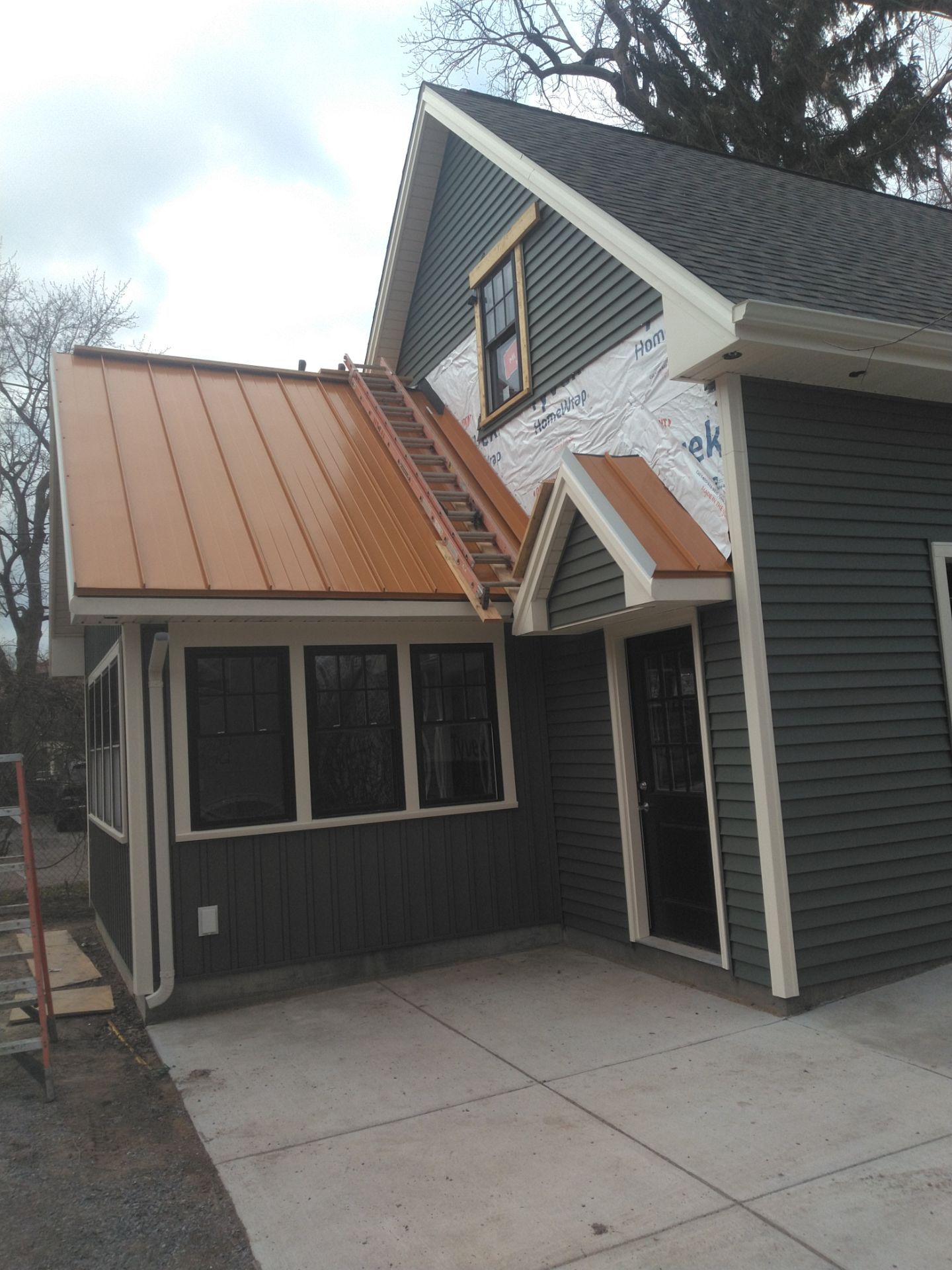 Garage by Ivy Lea Construction