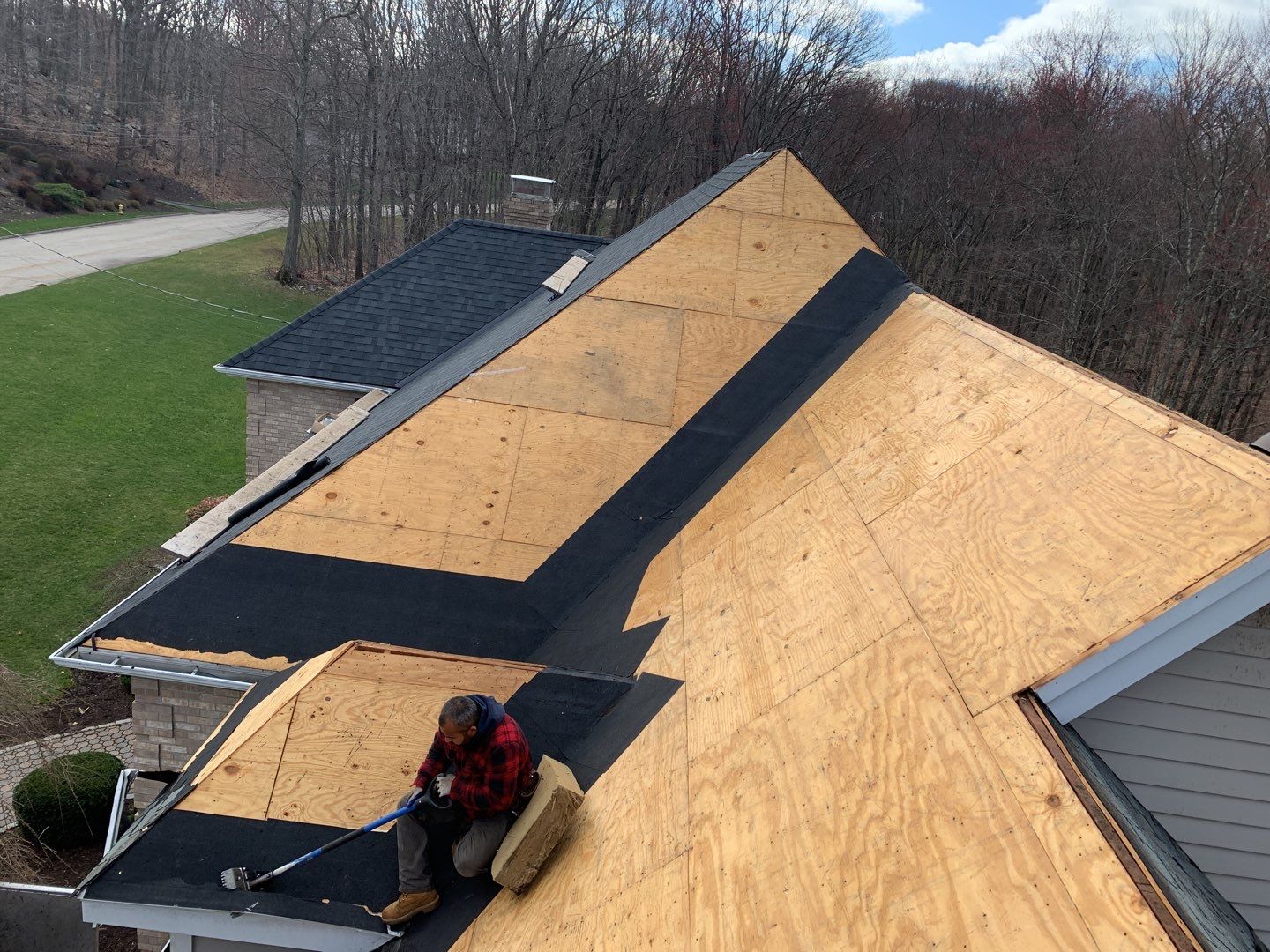 Residential Roofing Installation using Owens Corning TruDefinition Onyx Black by A Plus Exterior