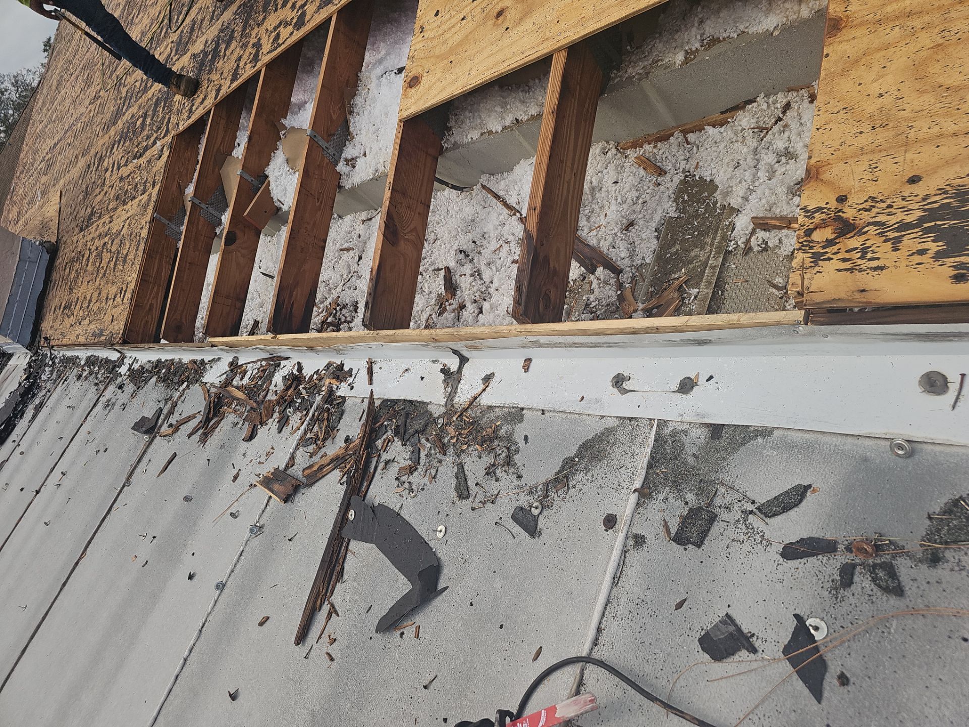 Project in Seminole 33772 by Mitchell Roofing Company LLC 
