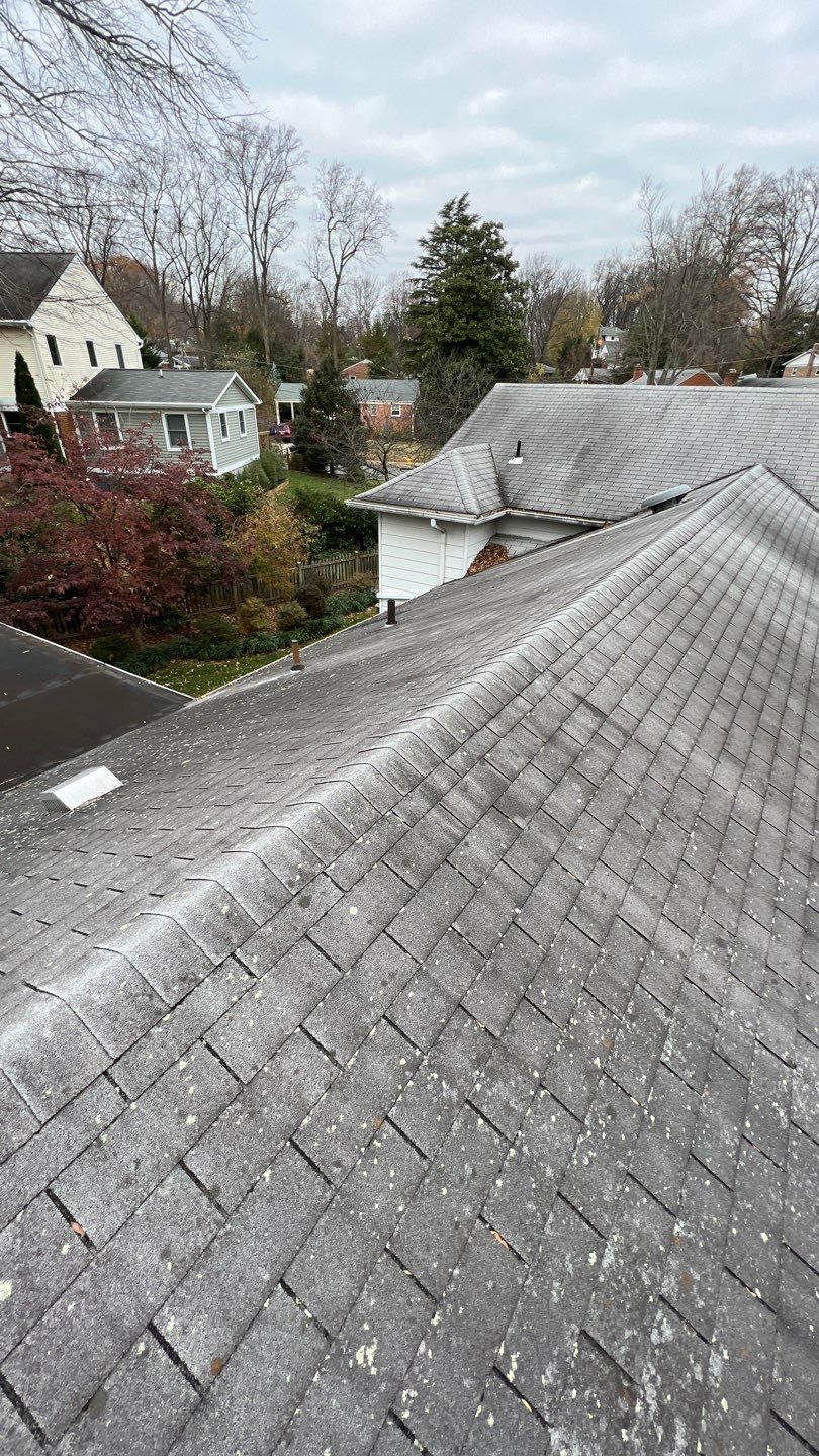 Arlington: CertainTeed Landmark Designer Shingles in Cobblestone Gray by RM Banning, Inc.