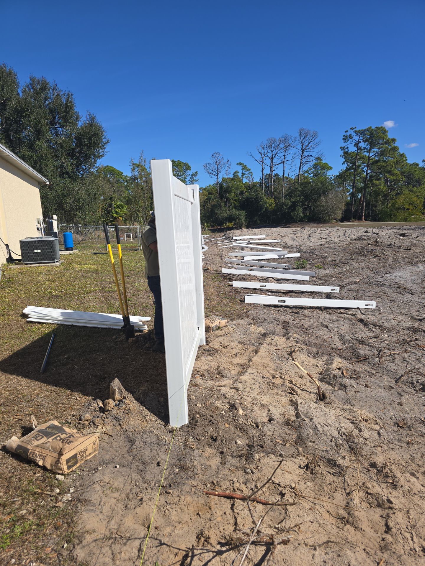 Vinyl Fence Install in North Port by True Fence LLC
