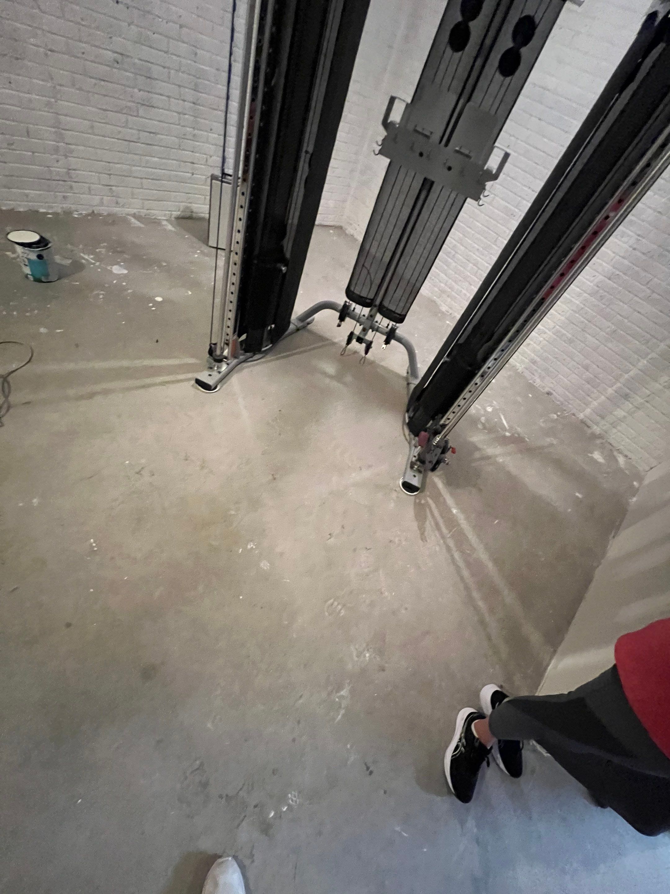 Metallic Workout Floor  by Cutting edge painting 