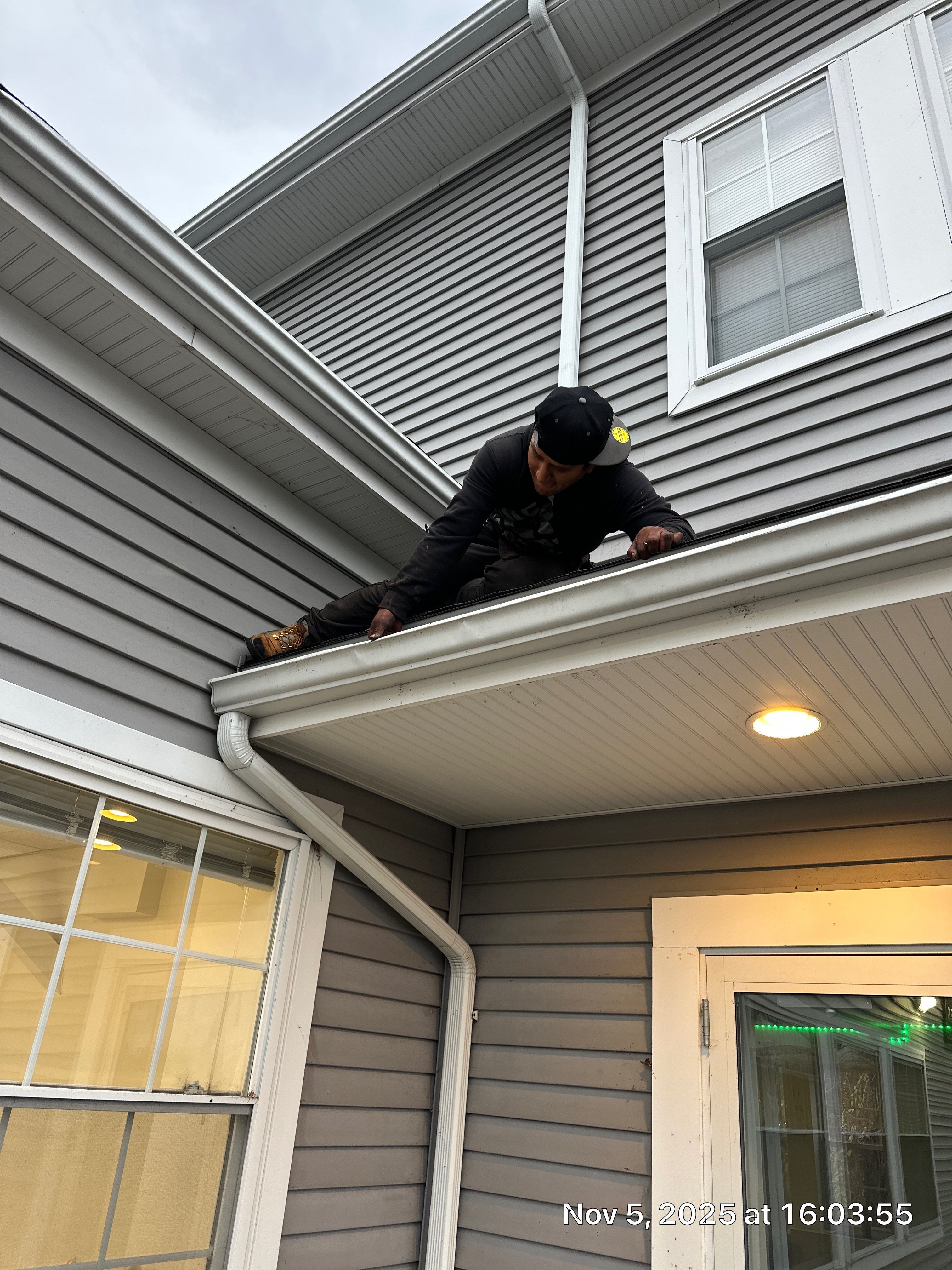 Acton EPDM Roof Edge Reconstruction with Tapered Insulation System by Mighty Dog Roofing of Greater Middlesex County