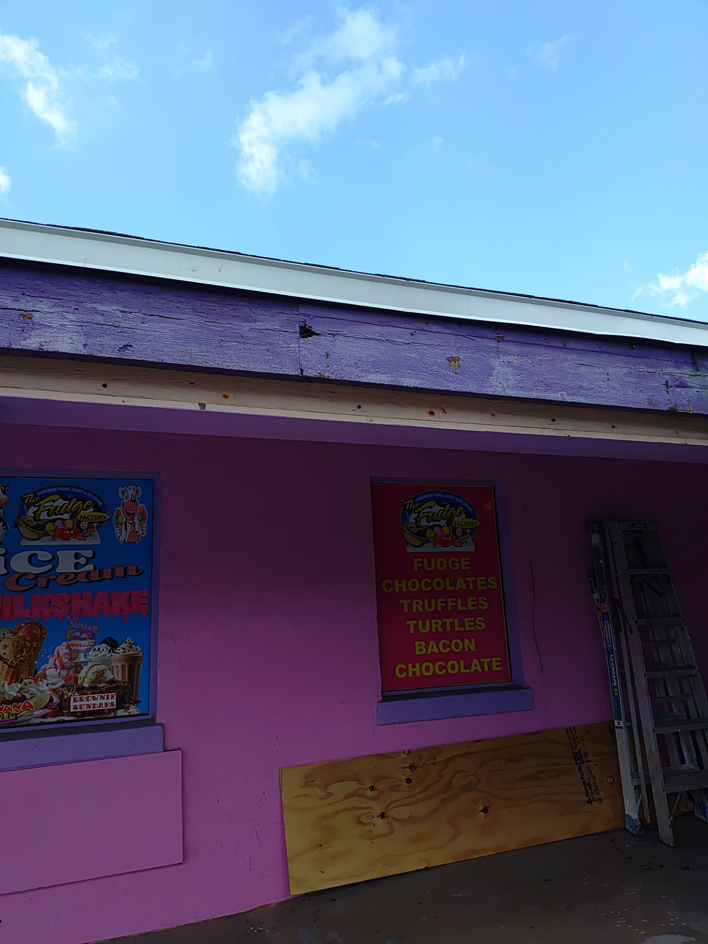 Commercial Replace Gutter in Siesta Key FL by Gutter Professors