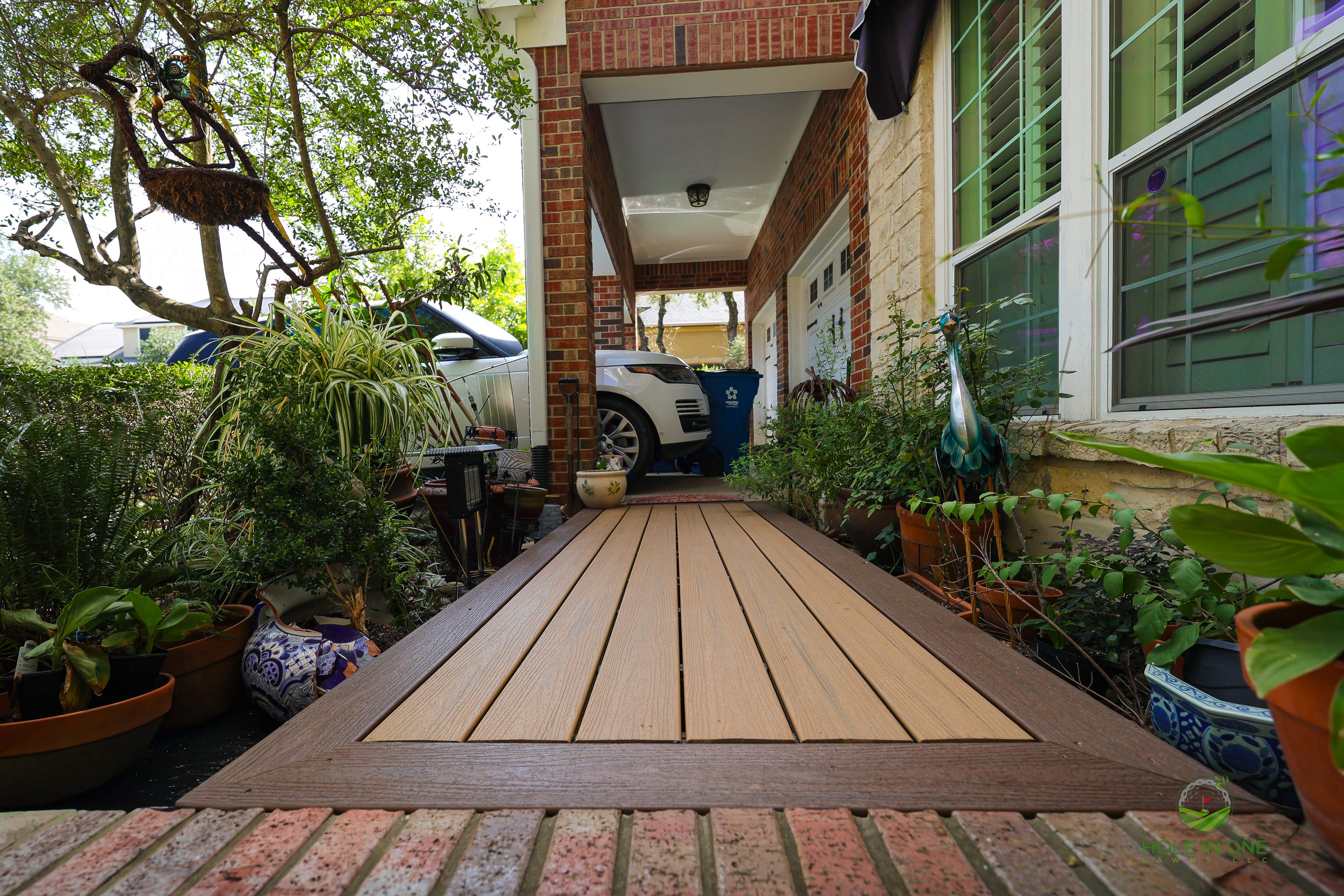 Wilderness Oak, San Antonio TX by Hole In One Lawns, LLC